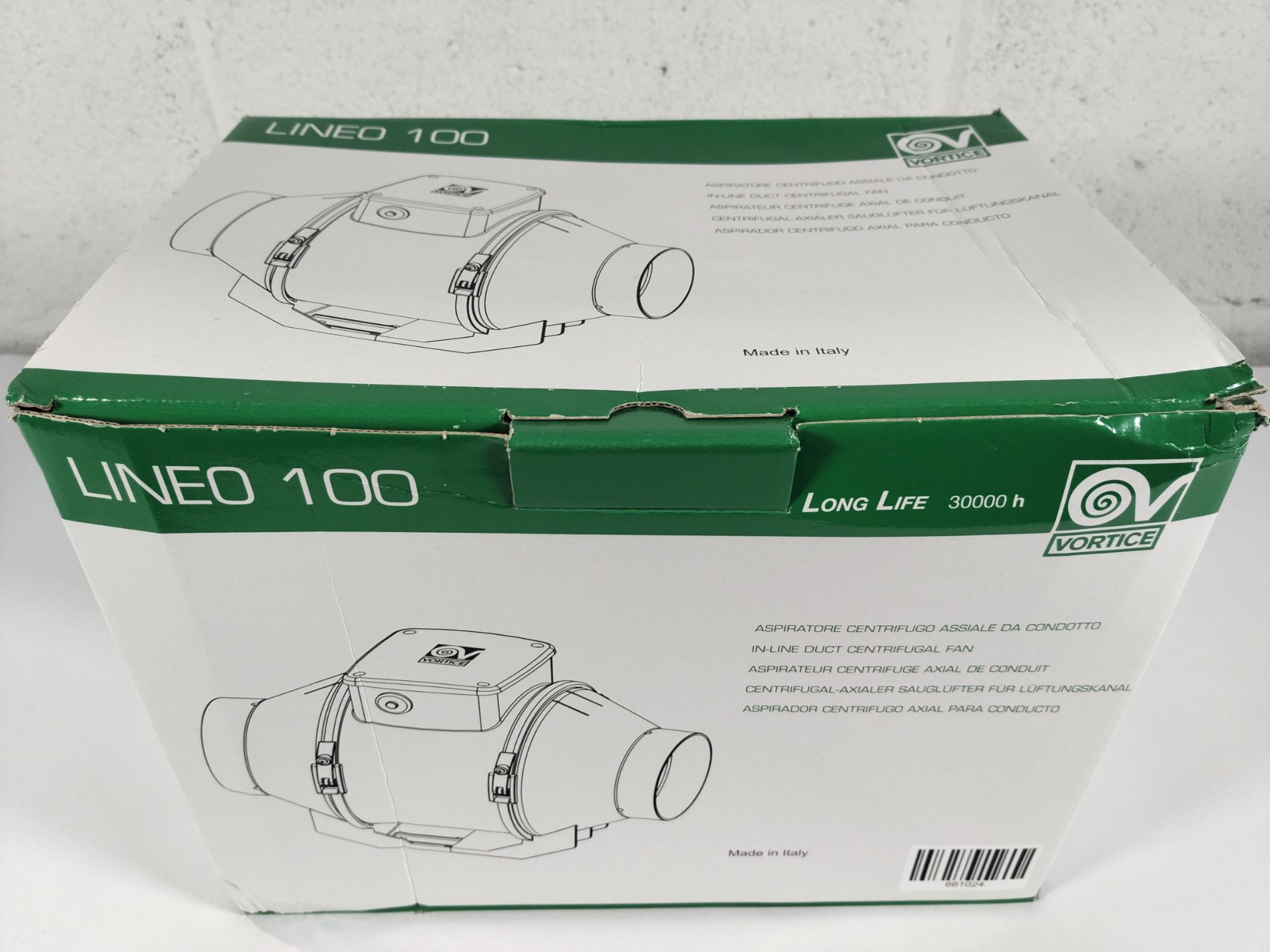 An as new Vortice Lineo 100T mixed flow commercial in-line 4" 100mm extractor fan, long life 30000h,