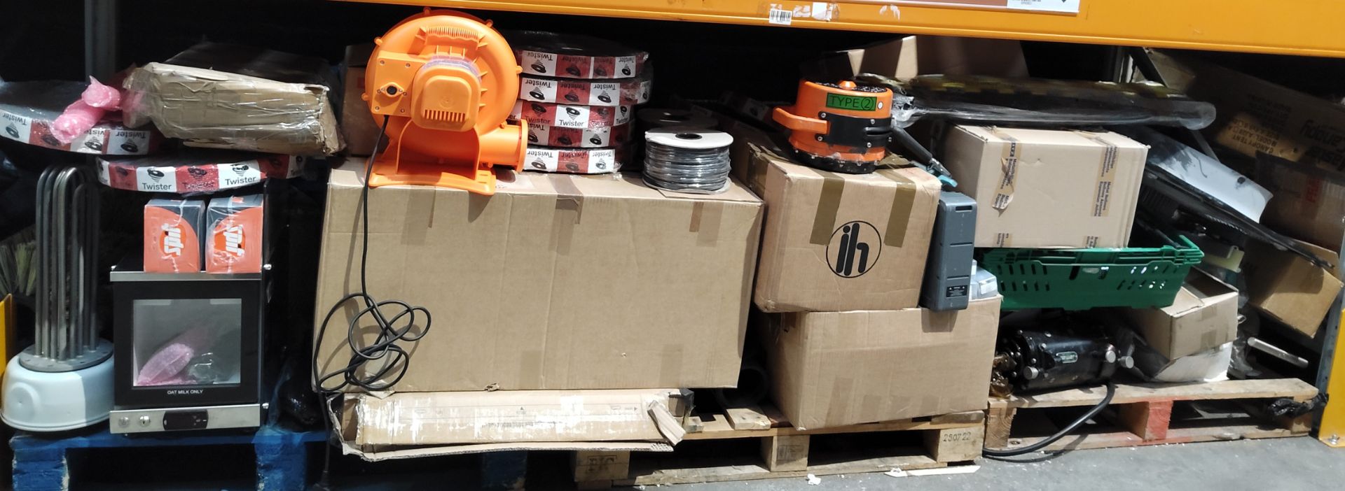 A large quantity of assorted mainly industrial and commercial.