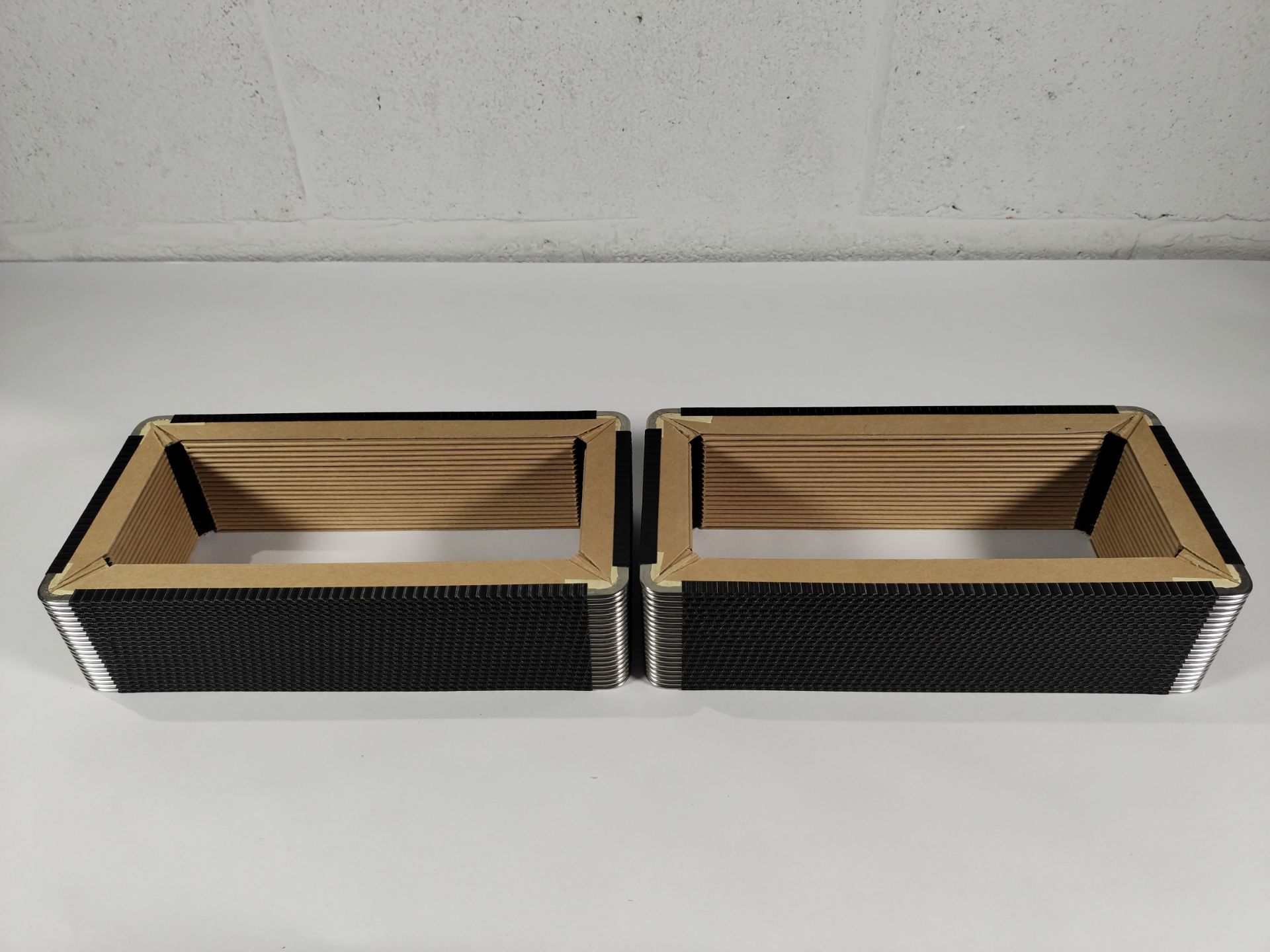 Two Harmonikas Bellows x 20 folds, black leather corner, inside P11 red cloth, outside K14 black str