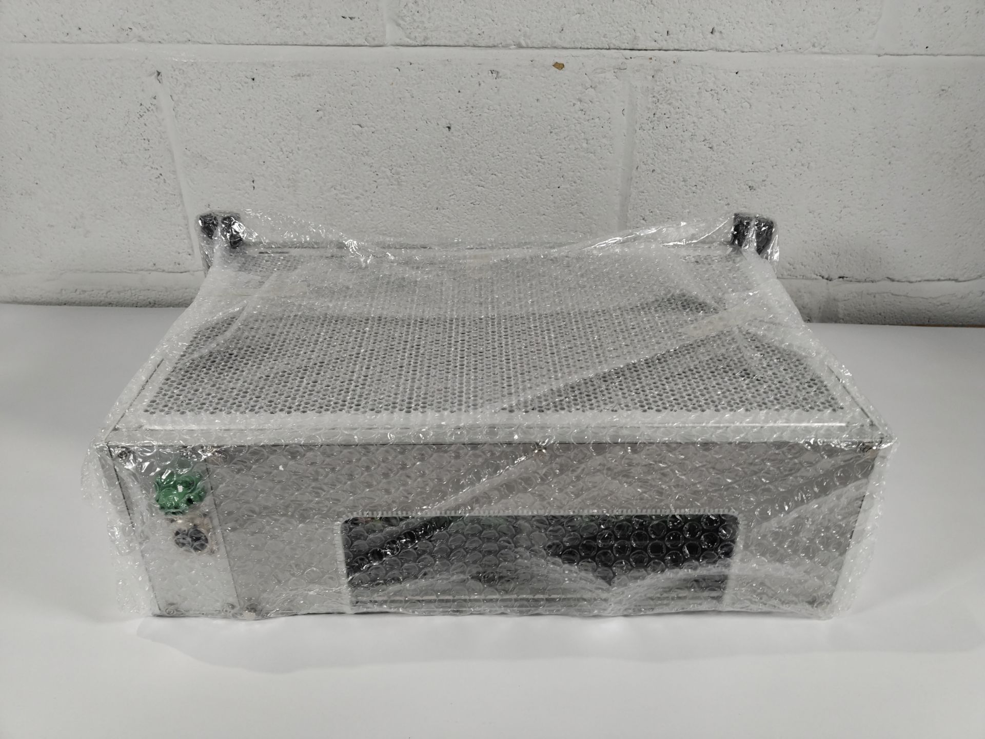 An as new Honeywell TPPL 19'' Control Unit for gas detection (TPPLRG-V8SNM). - Image 2 of 2