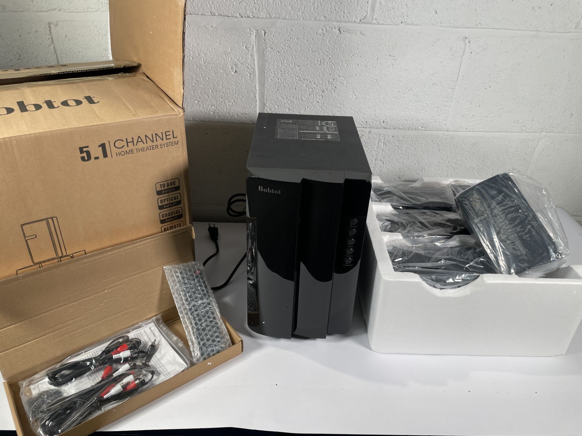 A Bobtot B701D Surround Sound Home Theatre System (sold as seen).