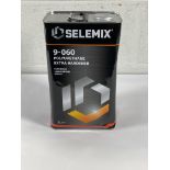 A tin of Selemix 9-060 polyurethane extra hardener (5L).