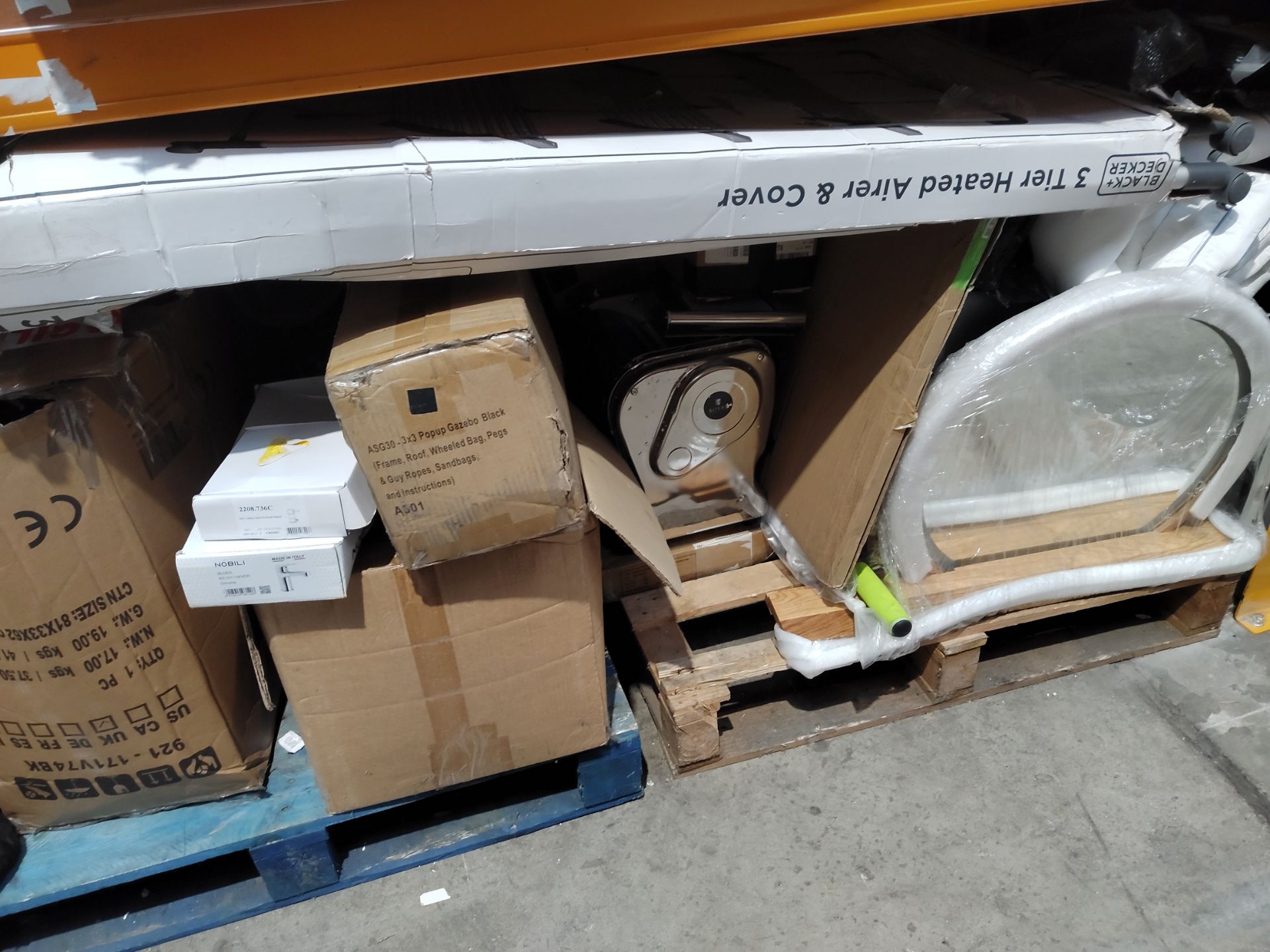 A large quantity of assorted mainly household related items. - Image 6 of 6