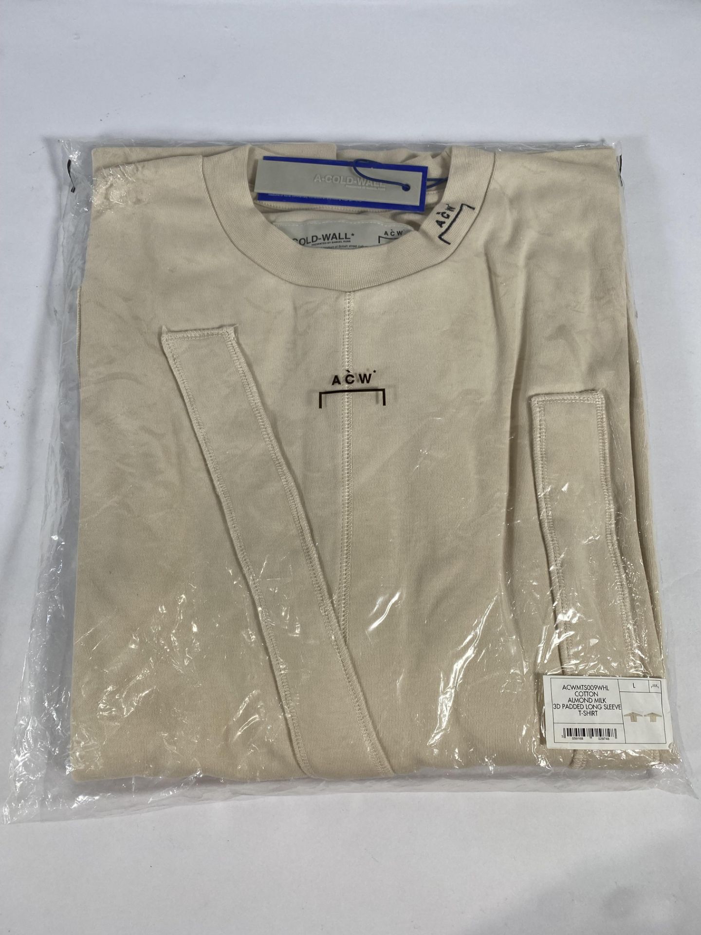 A-Cold wall 3d padded long sleeve t-shirt (Large).