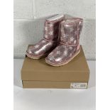 A pair of Ugg kids classic short 2 sequin star boots (UK 3).