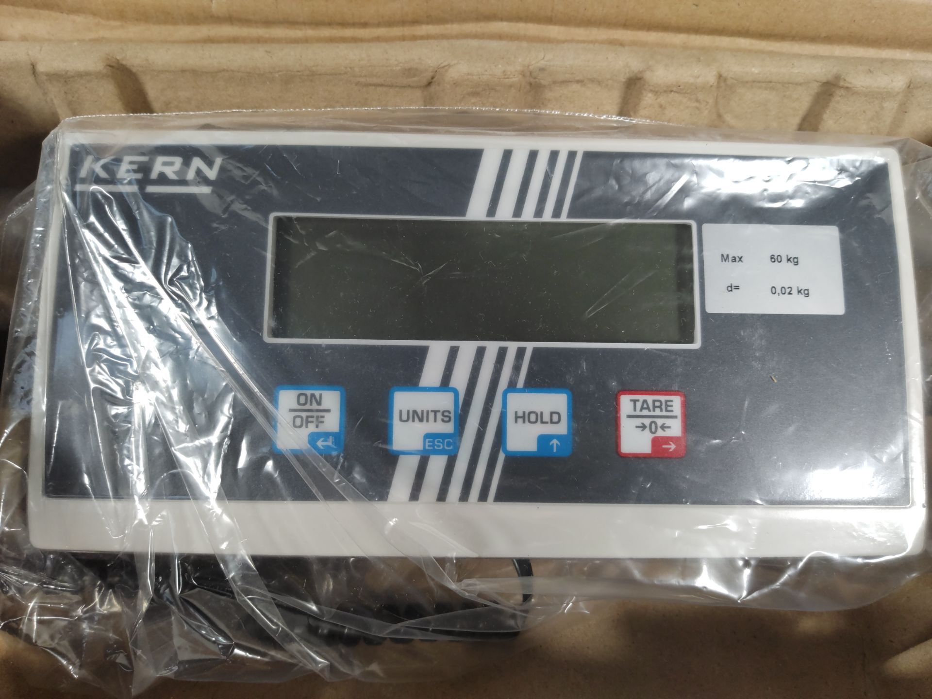 An as new Kern EOB 60K20 multi use scale with robust stainless steel weighing plate, boxed. - Image 3 of 4