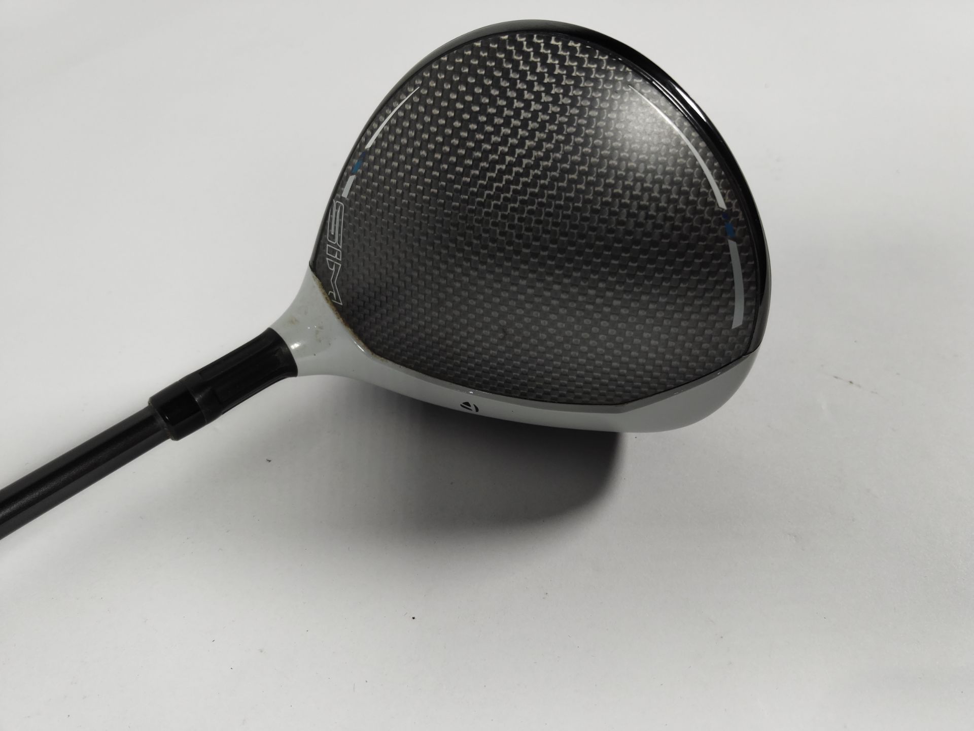 A pre-owned TaylorMade Sim Max 3 Fairway Wood, 15°, left handed, with hood. - Image 2 of 3