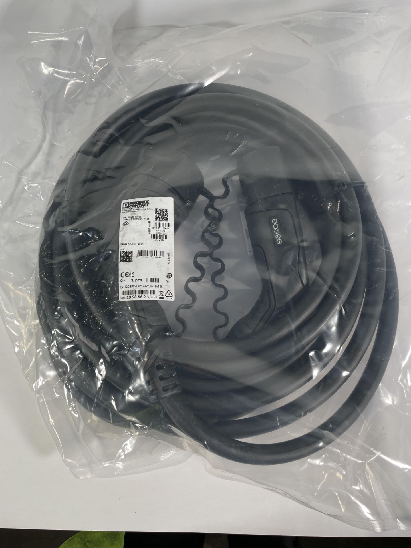 An as new 90201 Easee 7.5m Type 2 to Type 2 three phase charging lead.