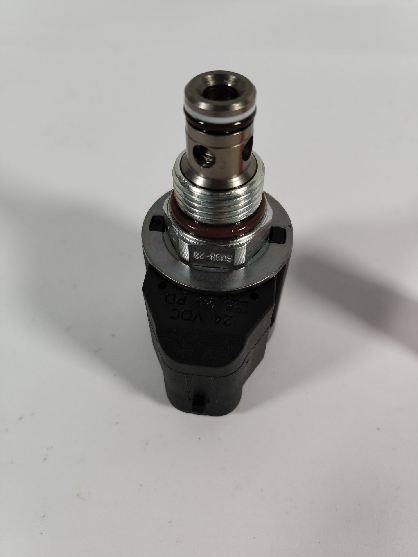 Approximately 120 as new HydraForce solenoid valves. - Image 2 of 3