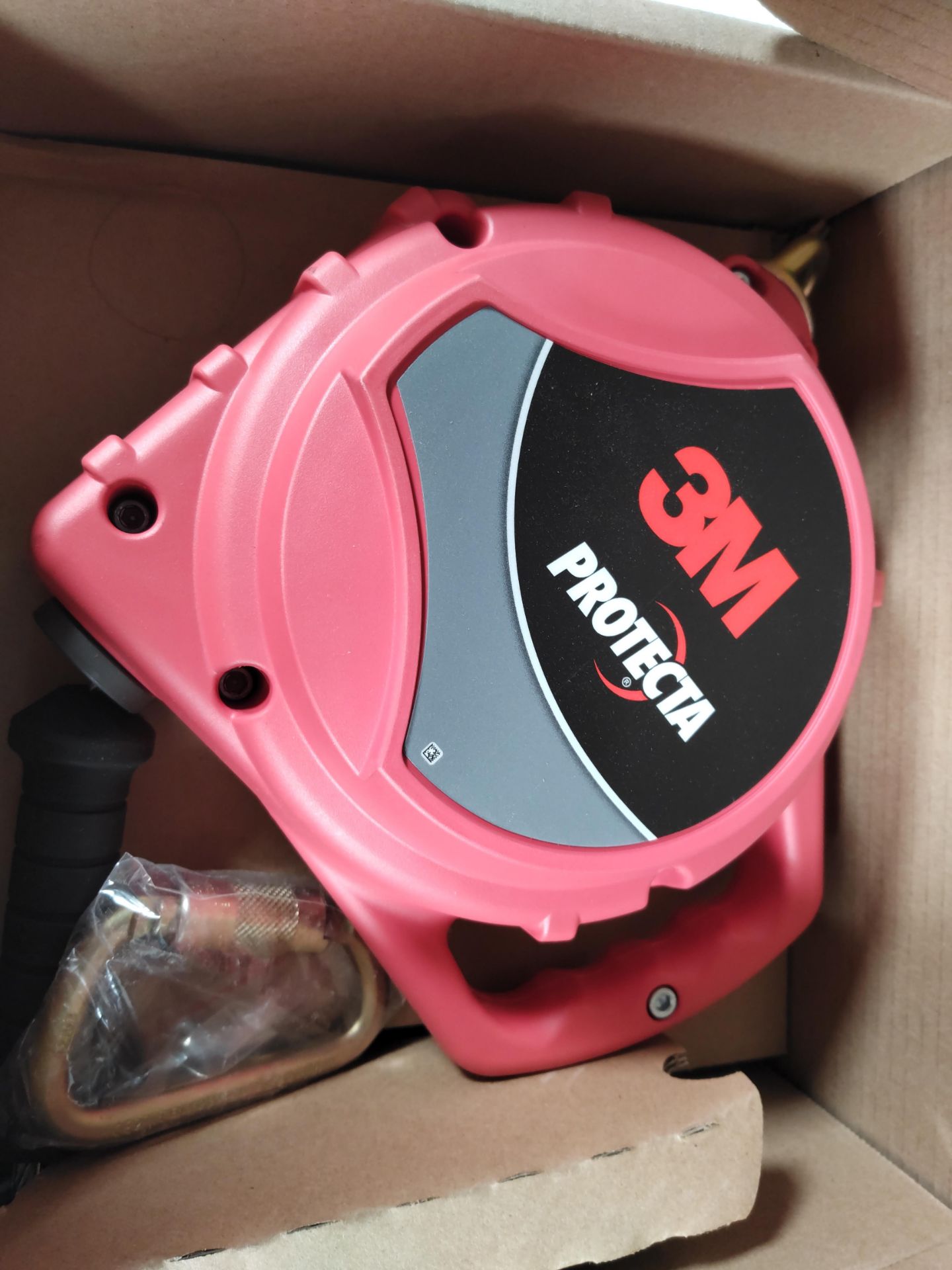 A 3M Protecta Rebel 6m galvanised cable self retracting lifeline with manual, boxed (3590520) (stock - Image 2 of 3