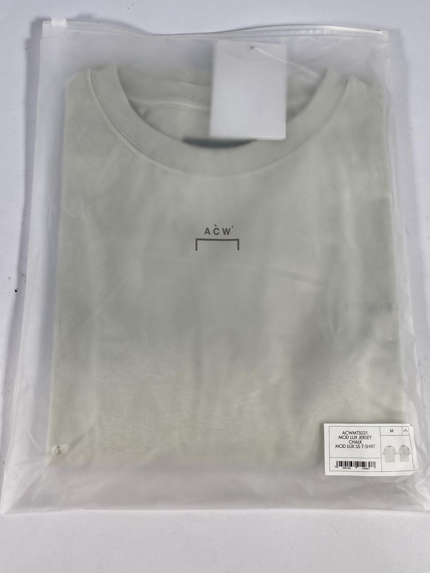 A-Cold wall mod lux t-shirt (Medium).