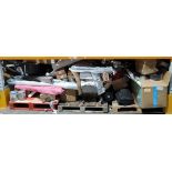 A large quantity of assorted mainly household related items.