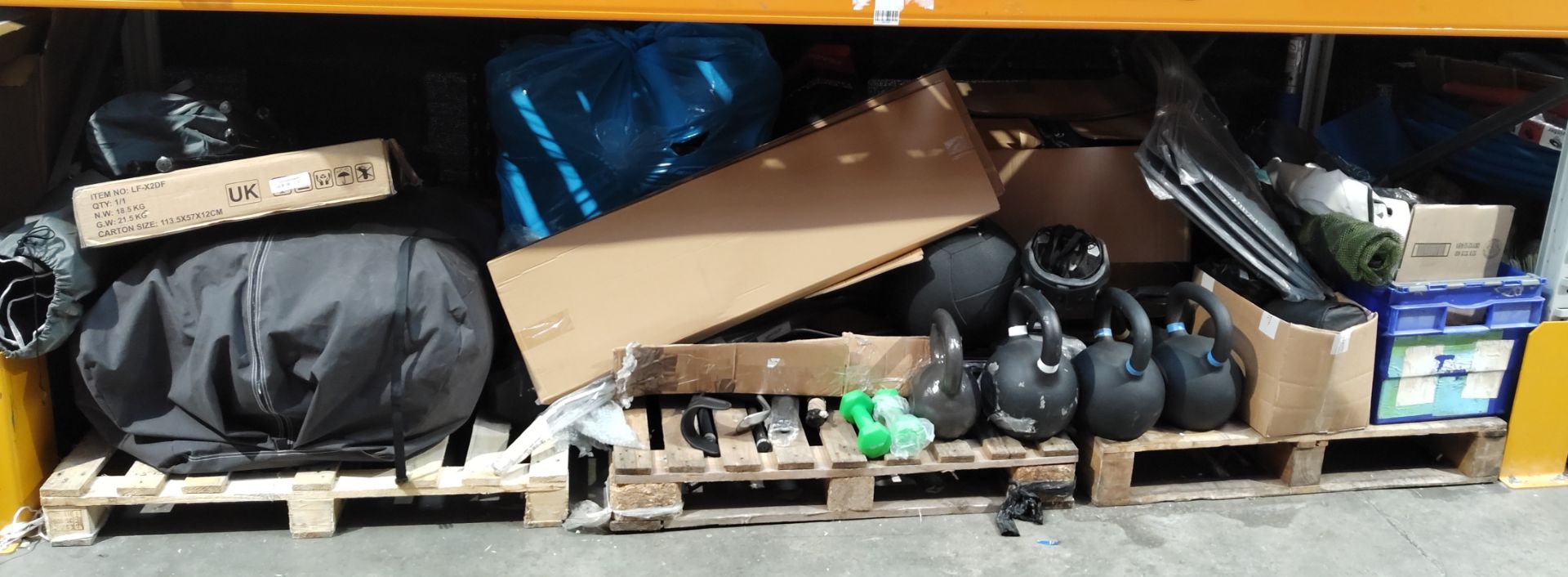 A large quantity of assorted sports, fitness and leisure related items.