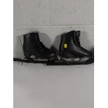 A pair of black pre-owned Jackson Glacier 252 ice skates size 4.