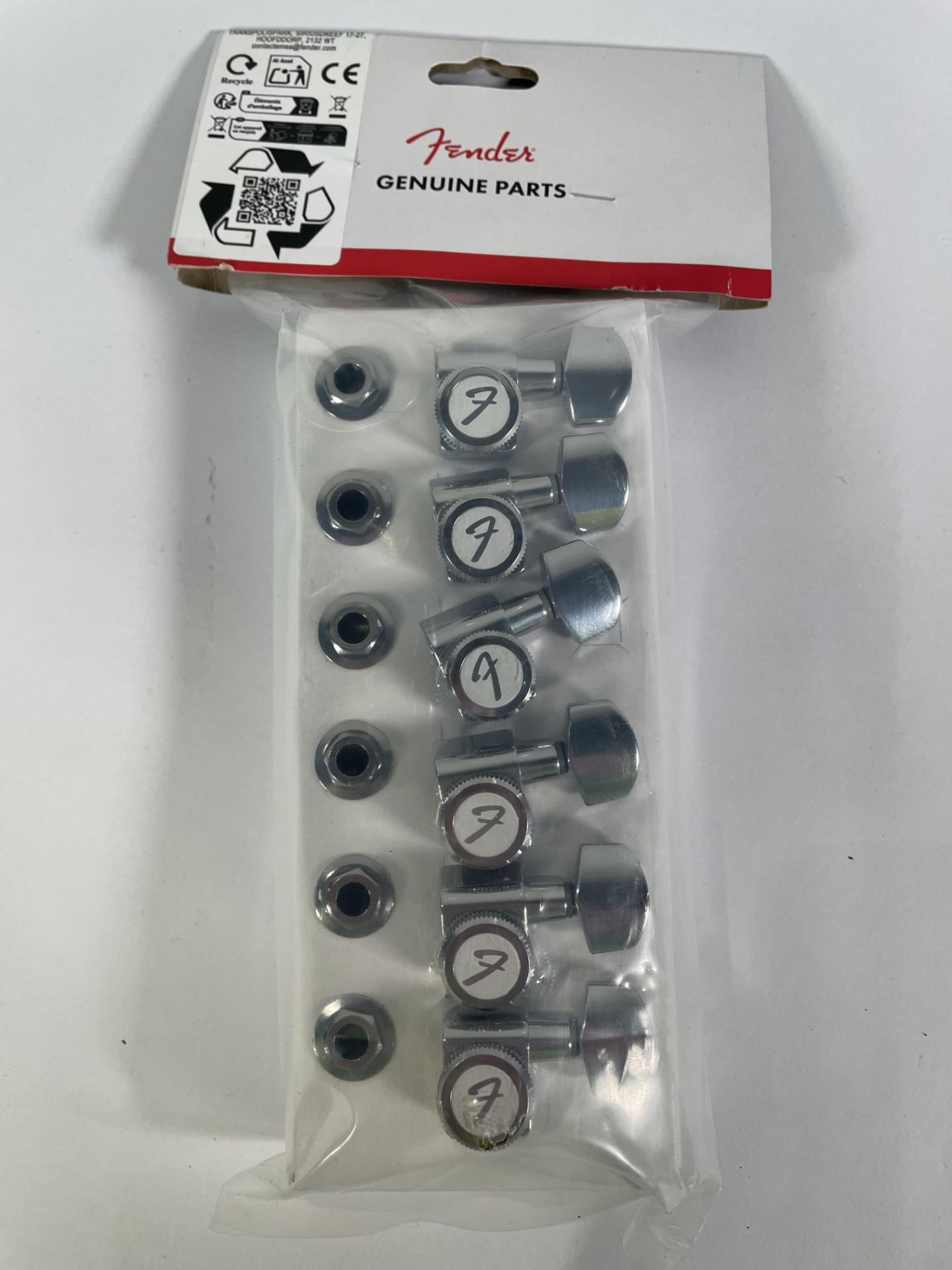 As new Fender Stratocaster/Telecaster locking tuners, chrome.