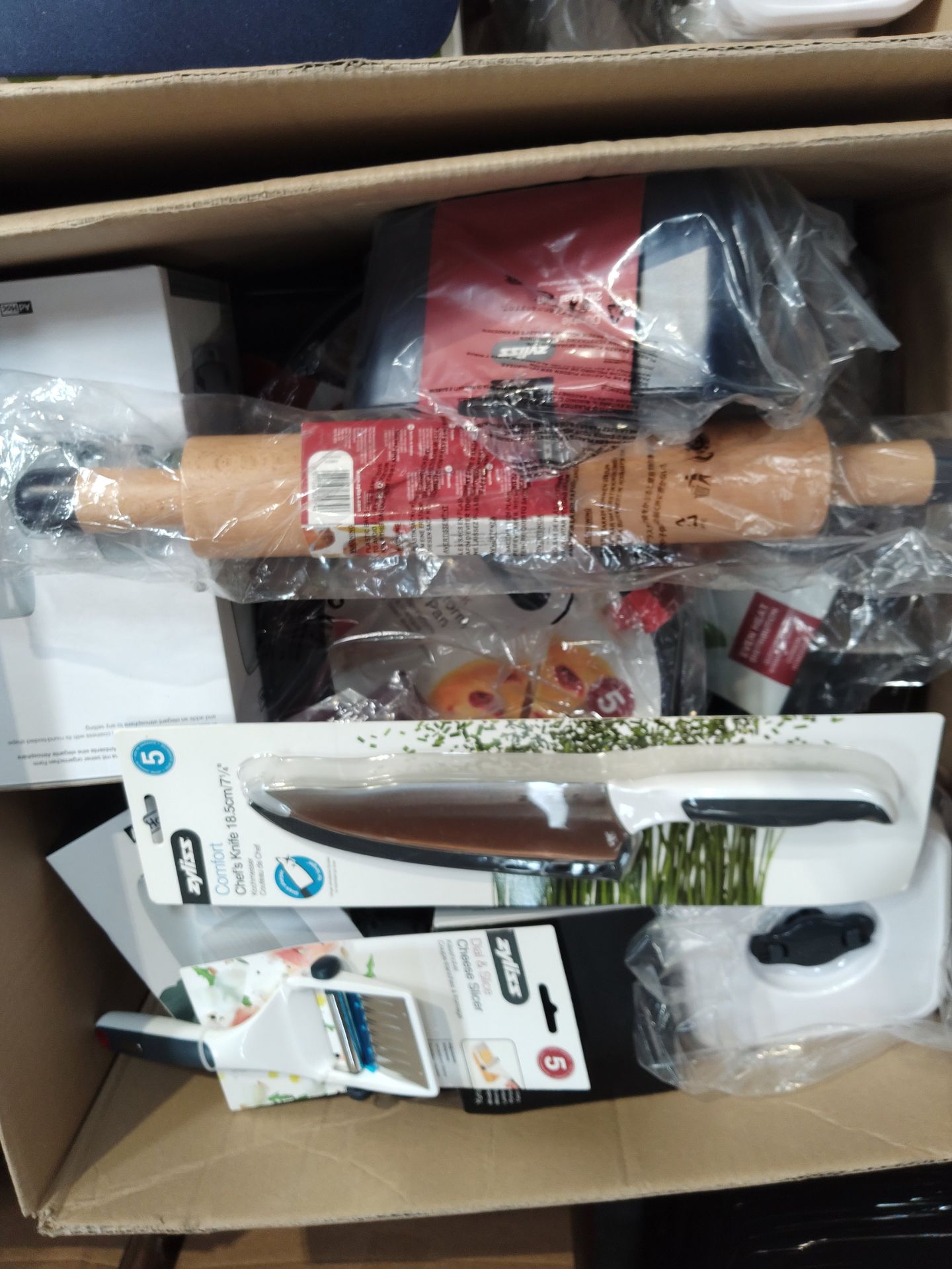 Five boxes of as new kitchenware's to include brands Cole and Mason, Swissmar and Zyliss. - Image 5 of 6