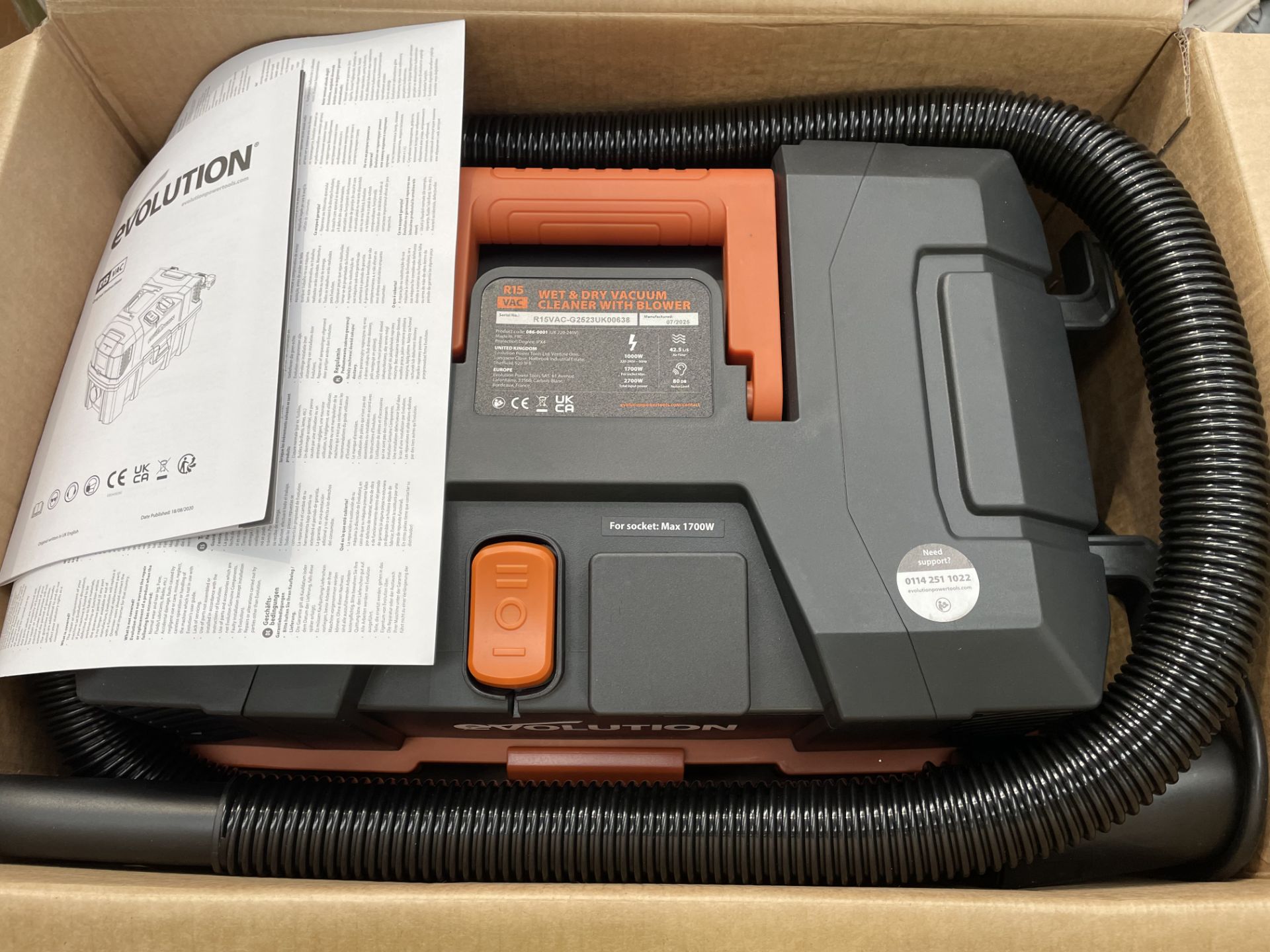 An Evolution R15 VAC 15ltr Wet & Dry Vacuum Cleaner.