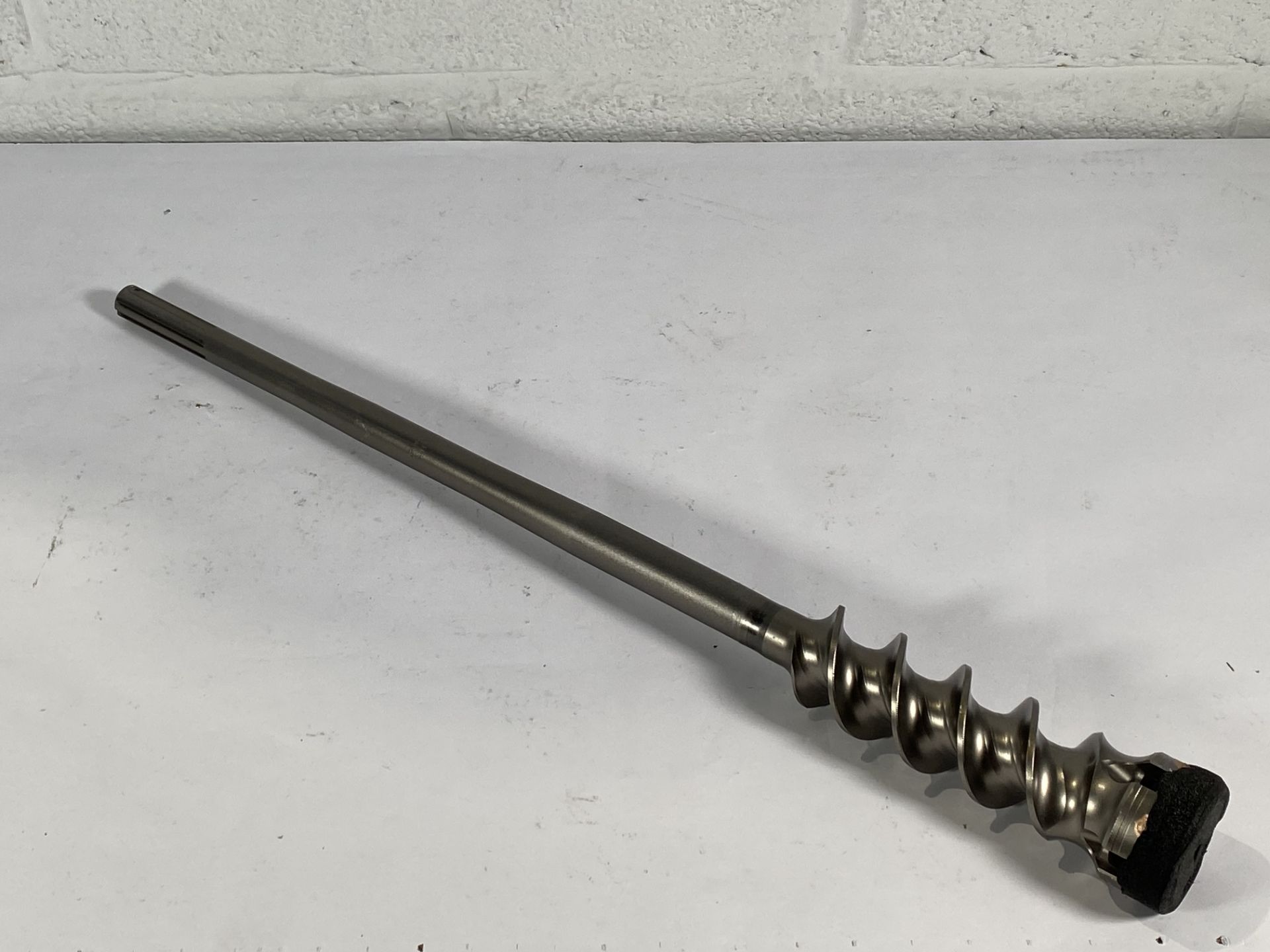 A Bosch 1x PRO SDS Max Break Through Drill Bit (for concrete, concrete building block).