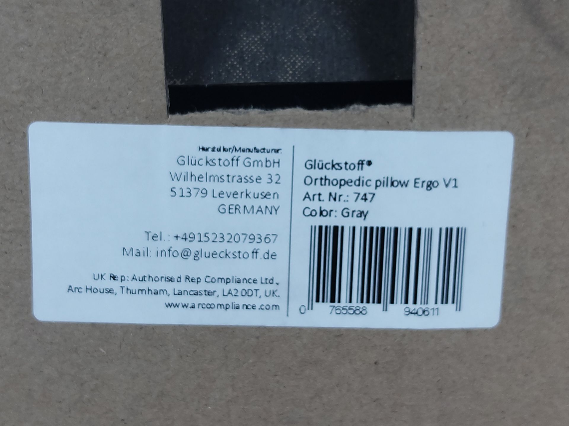 Two as new Gluckstoff Ergo V1 memory foam pillows. - Image 2 of 2