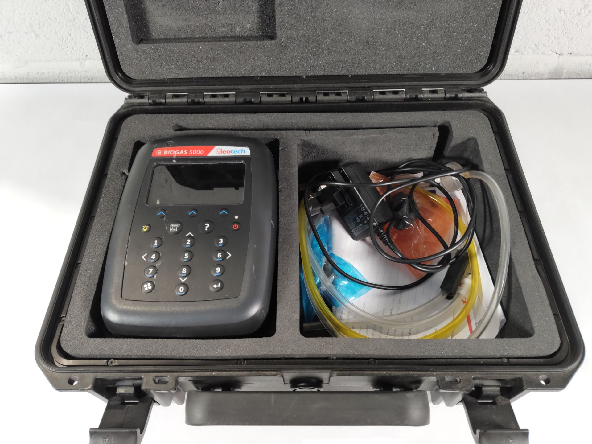 A pre-owned Geotech GEM5000 Portable Gas Analyzer with carry case (service needed)