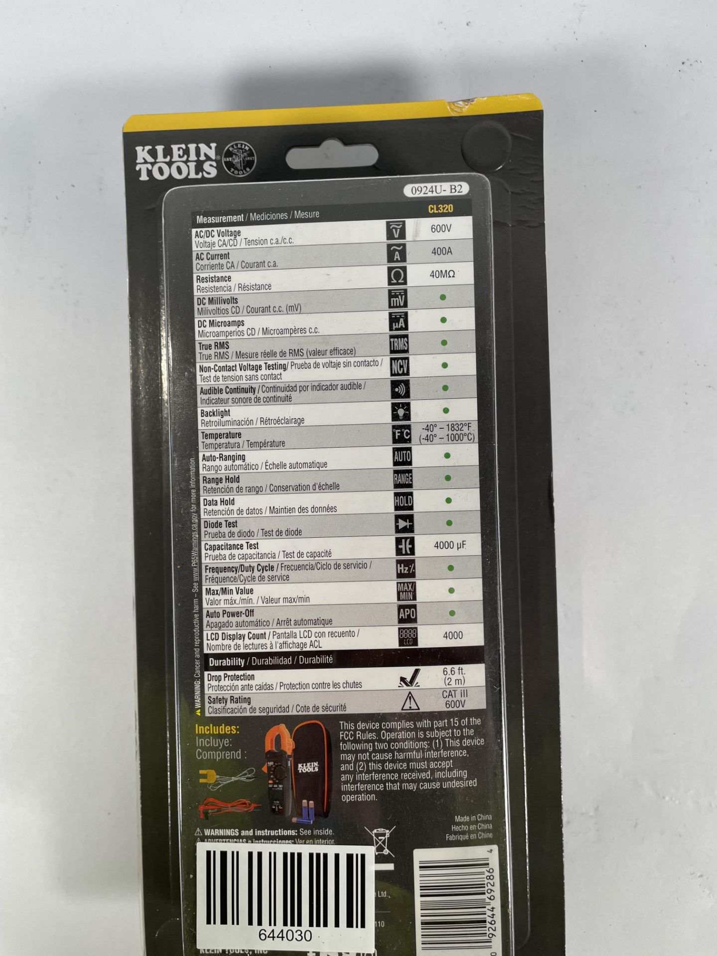 An as new Klein Tools CL320 400A AC Auto-Ranging Digital Clamp Meter. - Image 2 of 2