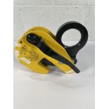 A Camlok horizontal flange girder stacking clamp, 3000kg.