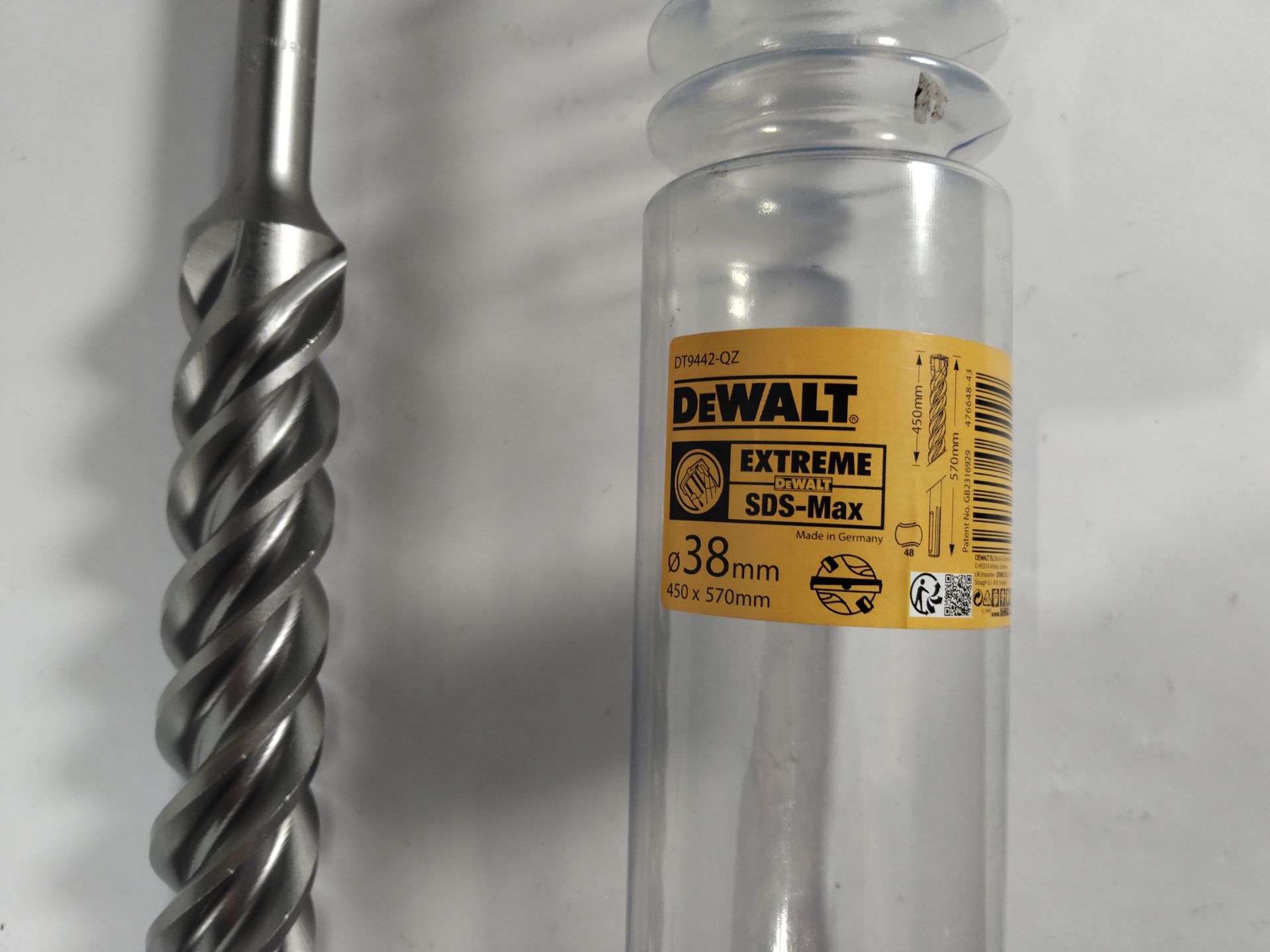 As new DeWalt Hammer Drill, Extreme SDS-Max, 38mm, 450 x 570mm. - Image 2 of 2