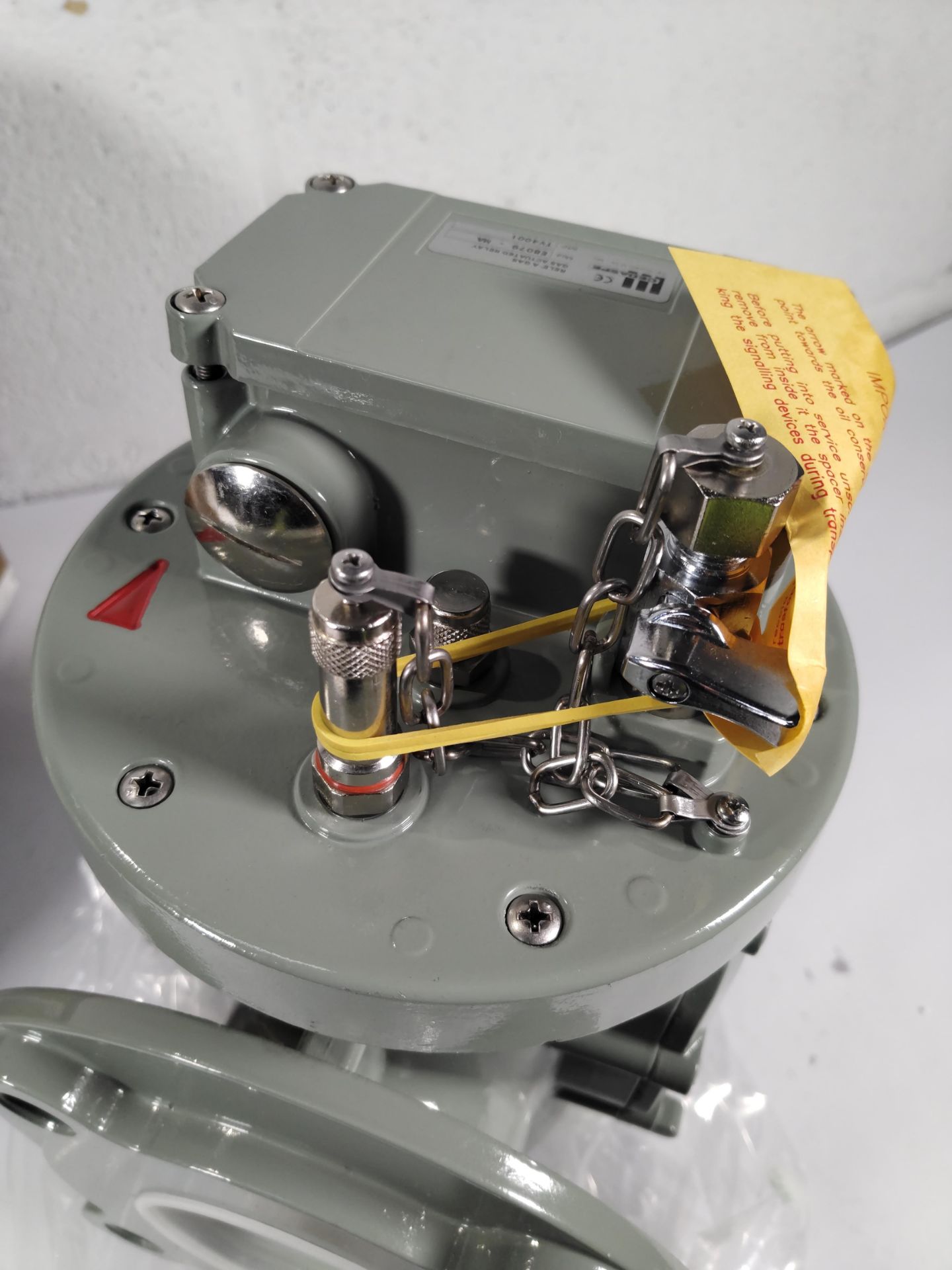 A Cedaspe gas operated Buchholz relay (EB079-MA). - Image 3 of 5