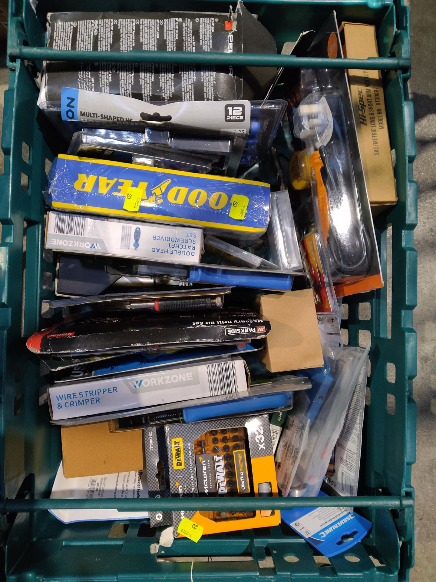 A quantity of assorted tools to include DeWalt McLaren DT7090IT-02 bit set (one crate).