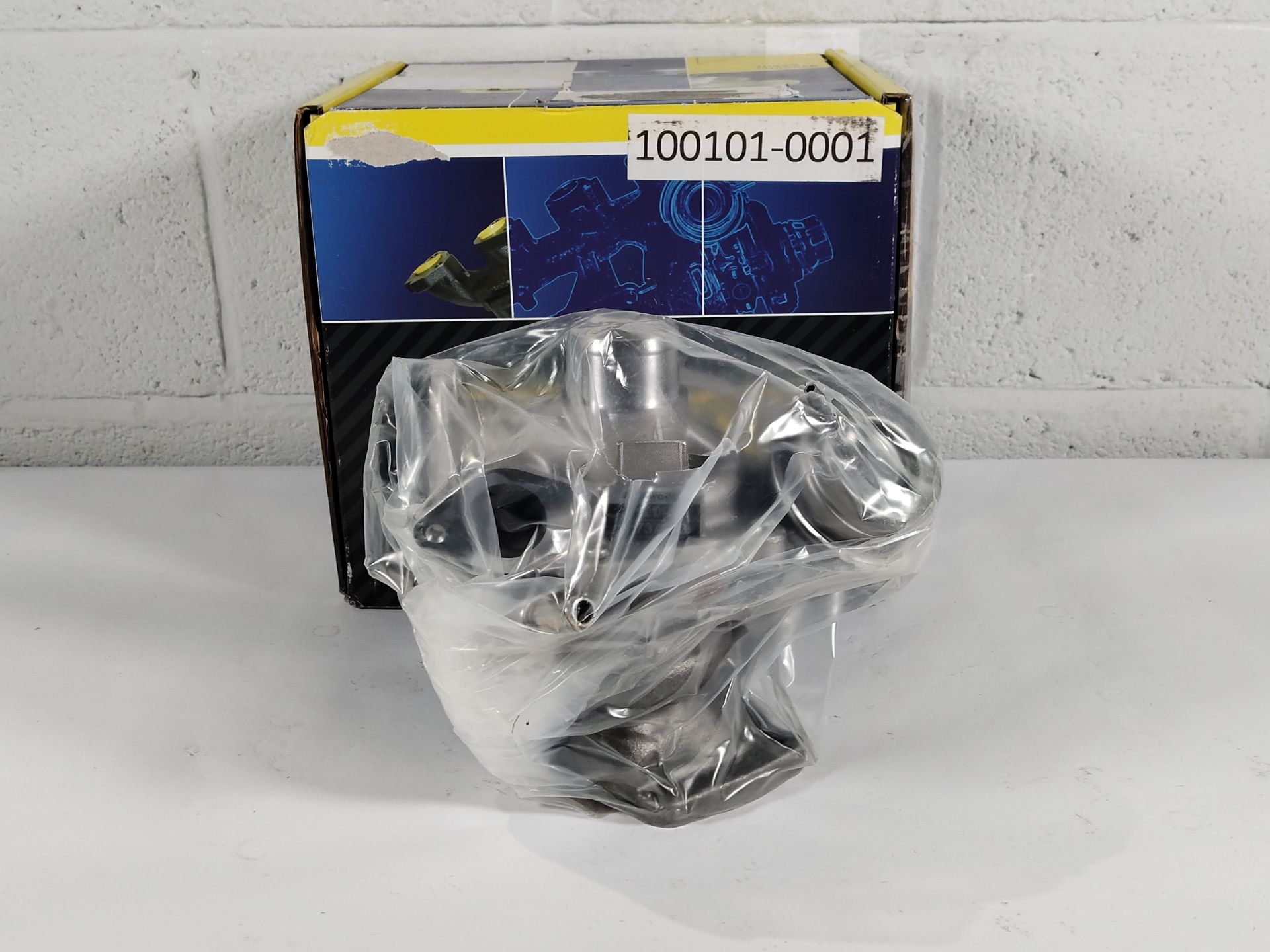 An as new Carwood Turbocharger (B100101-0001).