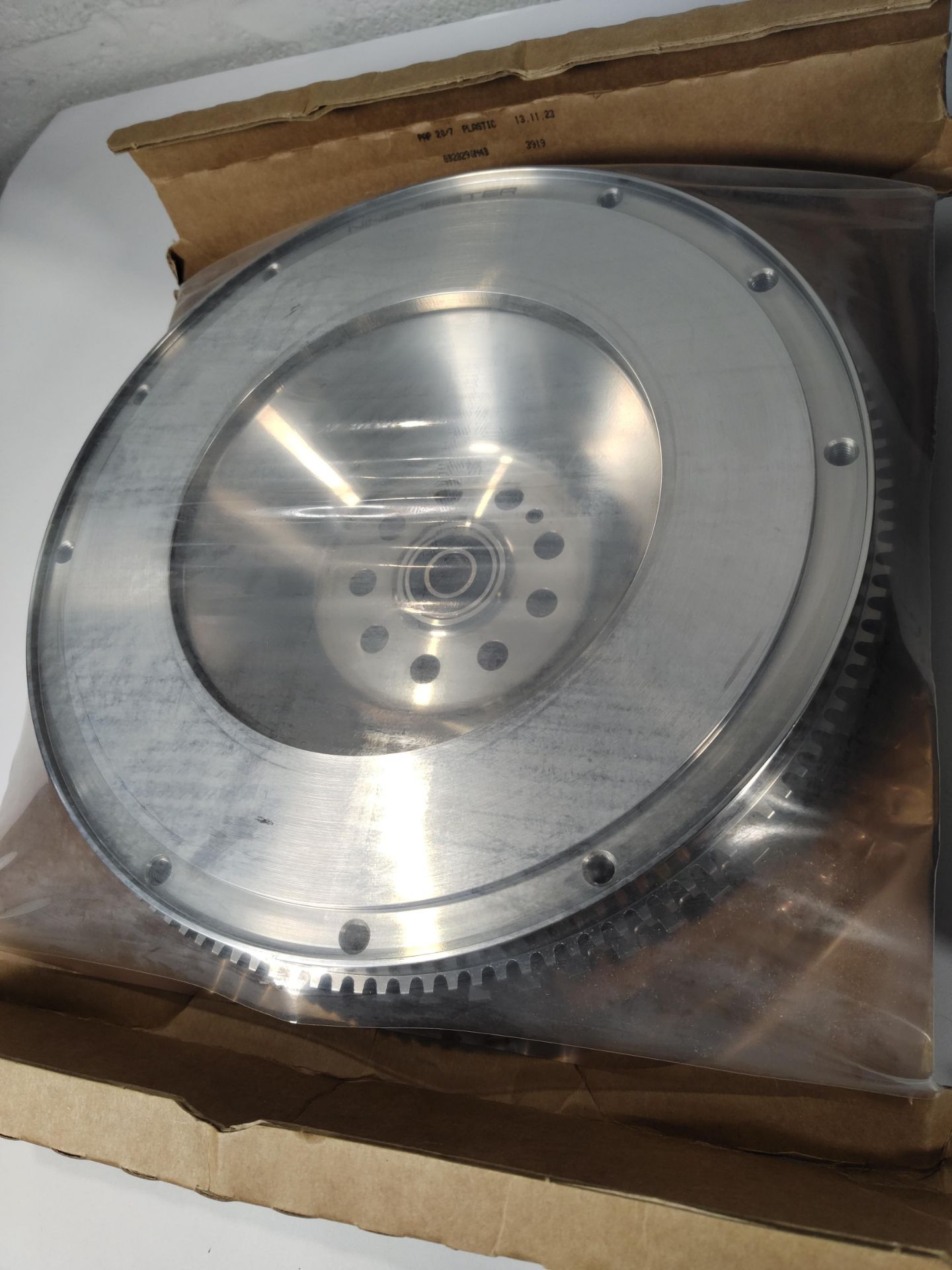 An as new Ninemaister Dual Mass 9m 964 and 993 DMRF mid weight replacement fly wheel, fitment for ce - Image 2 of 3