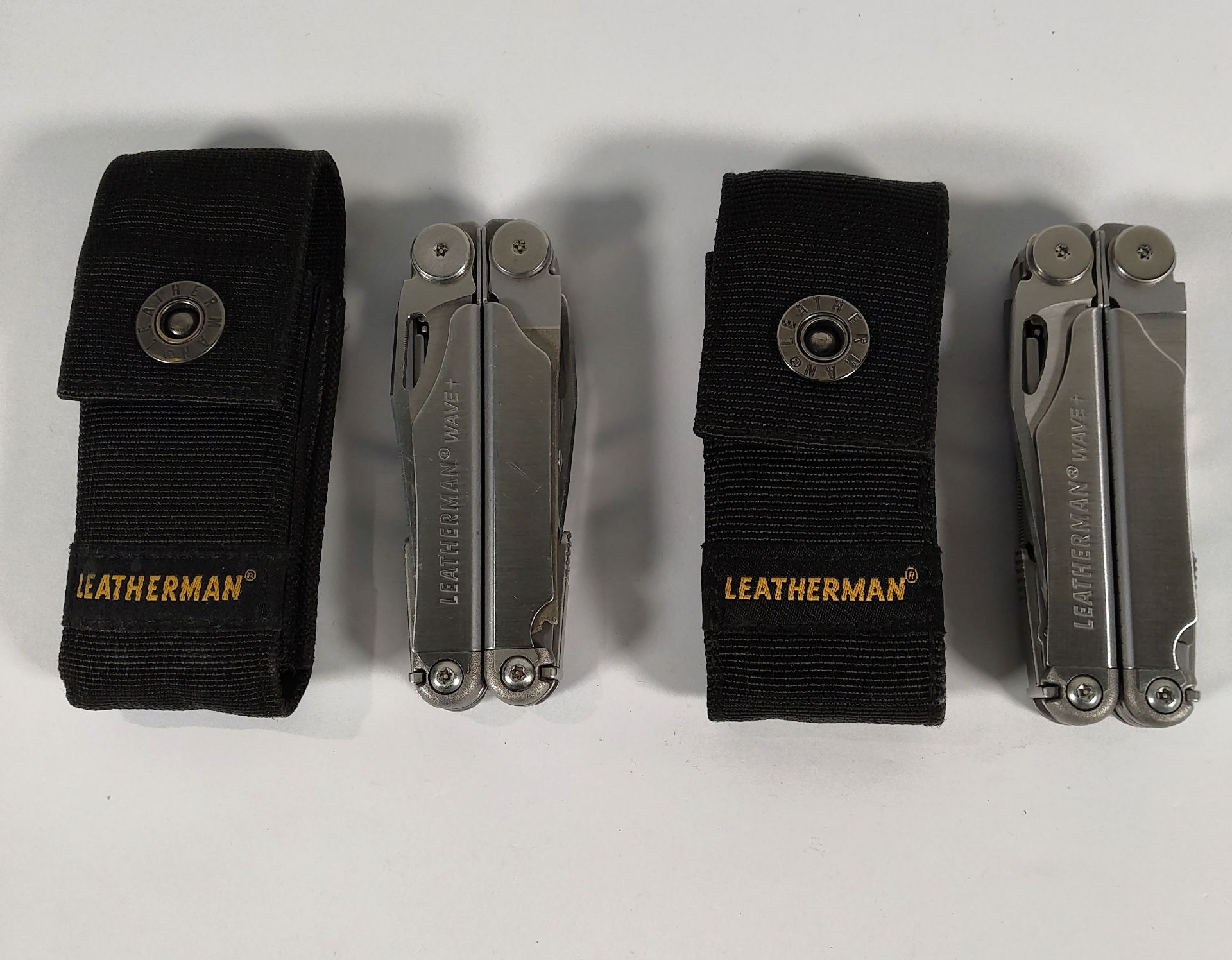 Two pre-owned Leatherman Wave multitools (over18s only).