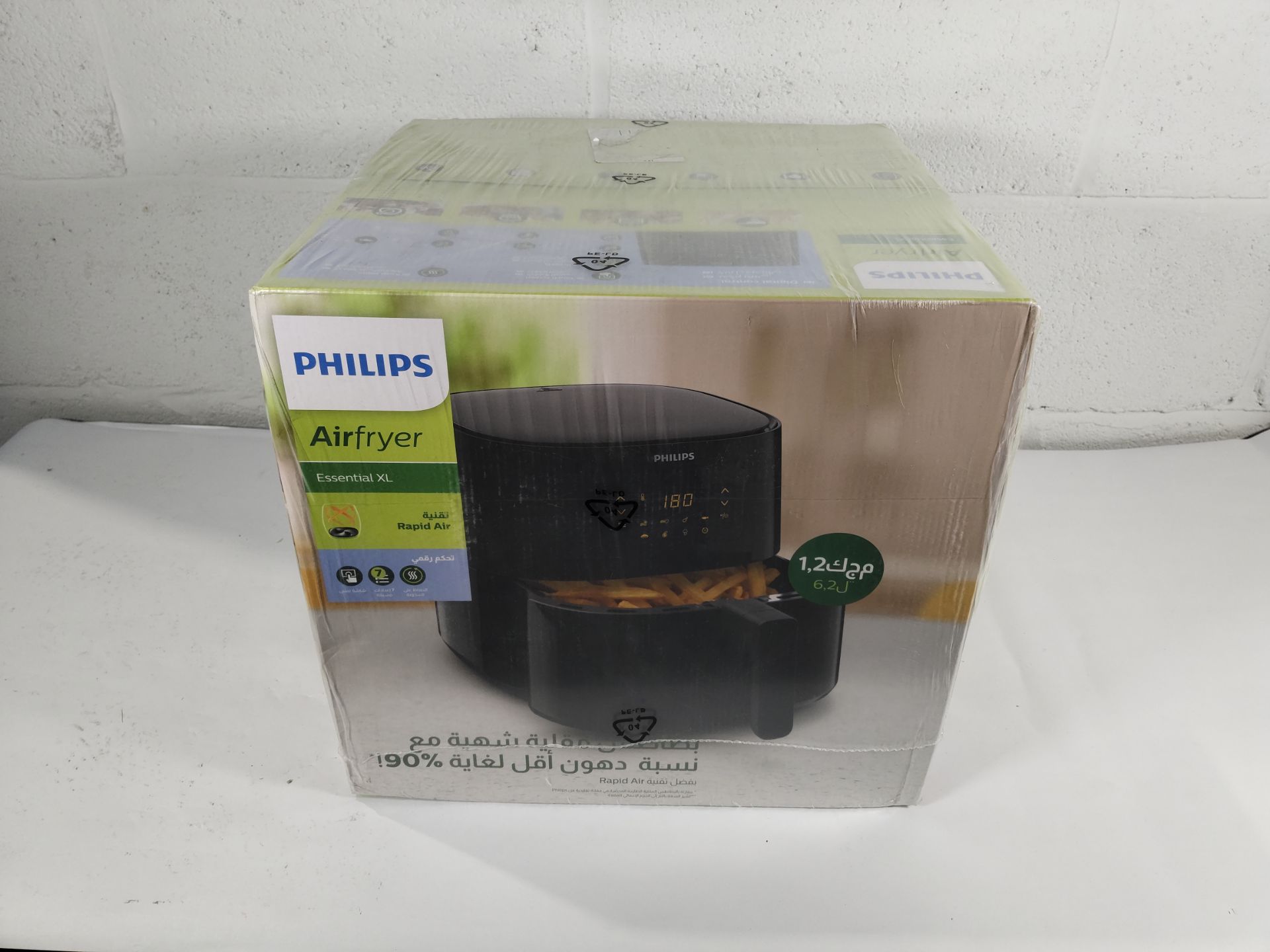 As new Philips HD 9270 Air Fryer 6.2 Litre.