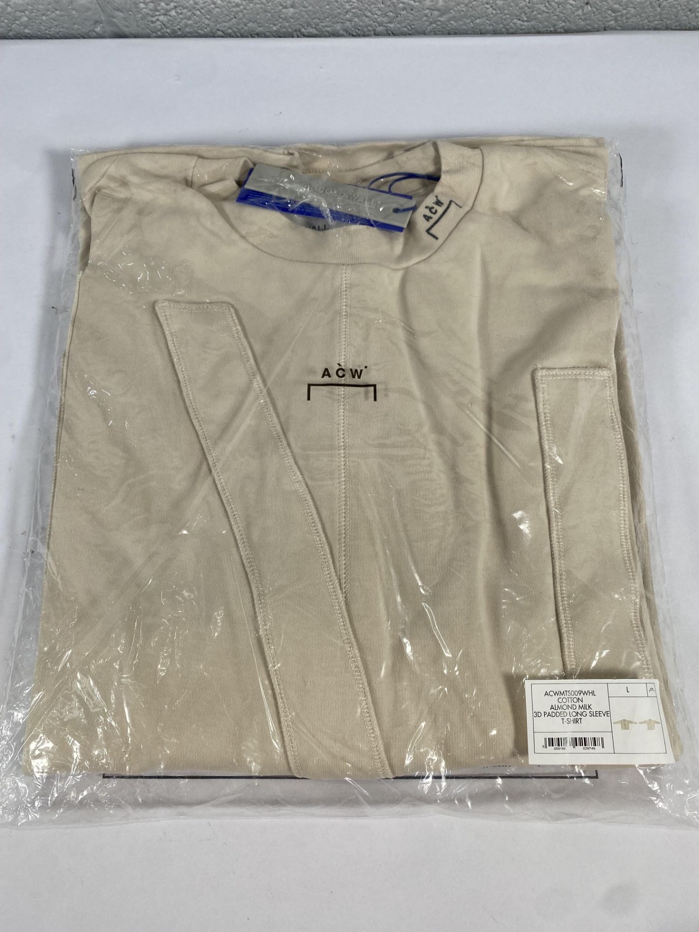 A-Cold wall 3d padded long sleeve t-shirt (Large).