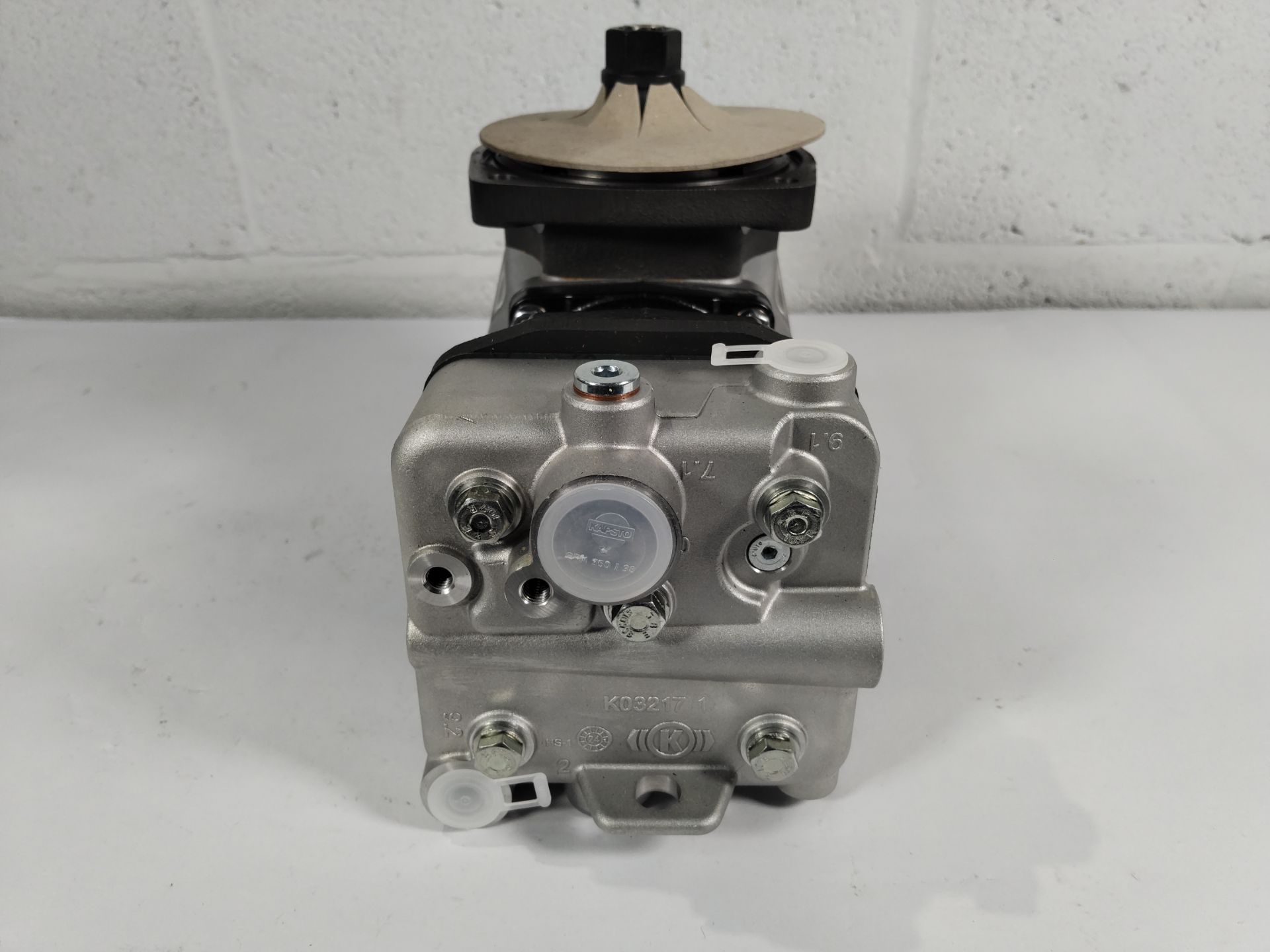 As new Deutz Air Compressor, (MN: 04261513). - Image 2 of 3