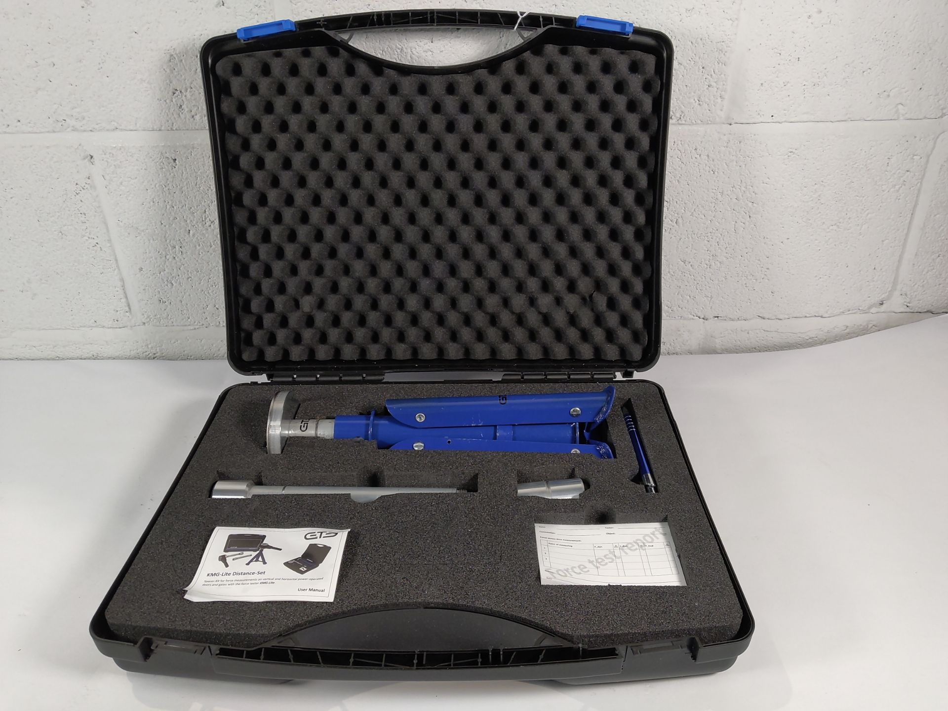 A GTE KMG-Lite Distance Set with carry case. - Image 2 of 3