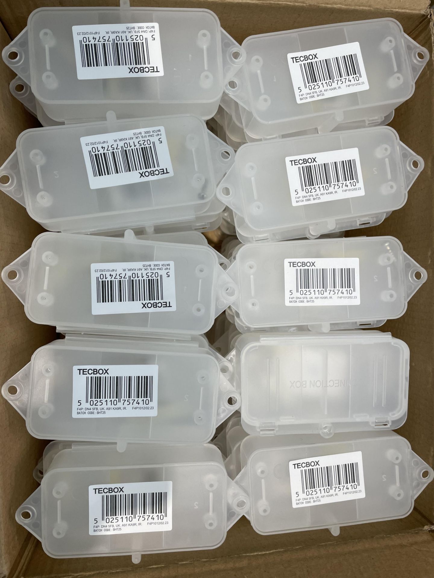 Five hundred boxed as new F4P TECBOX Junction Boxes BHT25.
