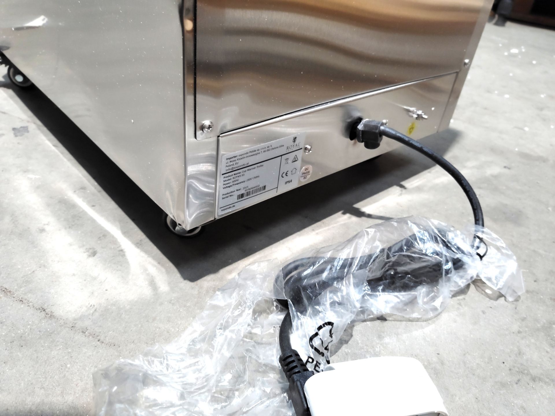 A Royal Catering cup warming trolley, slight damage/dents to outer casing and box. - Image 5 of 6