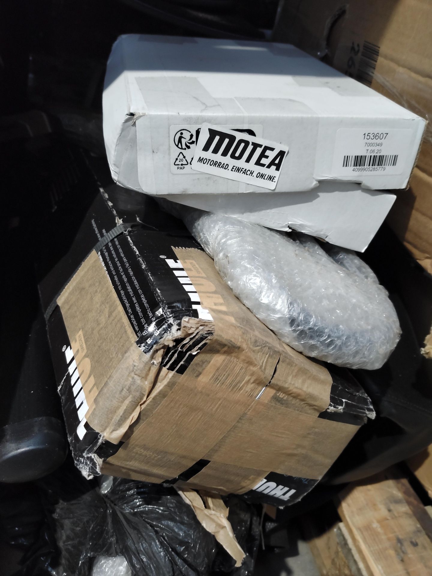 A large quantity of miscellaneous items to include mainly automotive and related parts. - Image 3 of 5