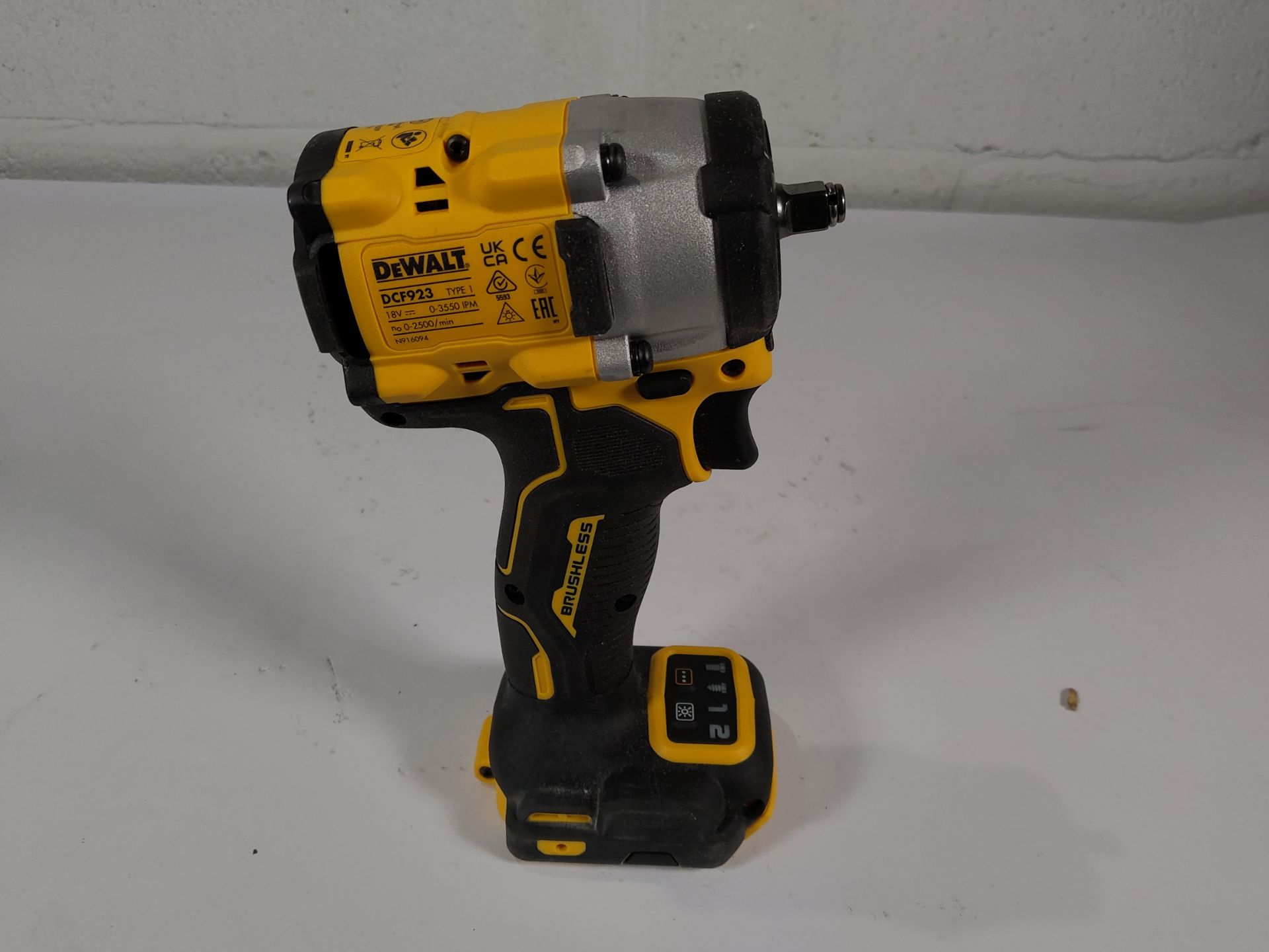A pre-owned DeWalt DCF923N 18 Lithium Ion Drill Body Only. - Image 2 of 4