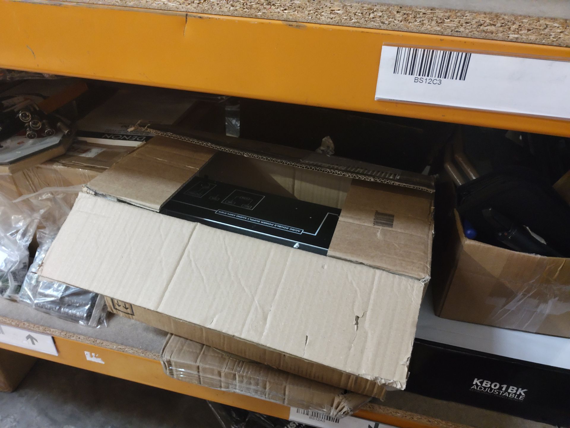 A quantity of assorted Musical and Audio related products to include an amplifier, acessories and ot - Image 2 of 2