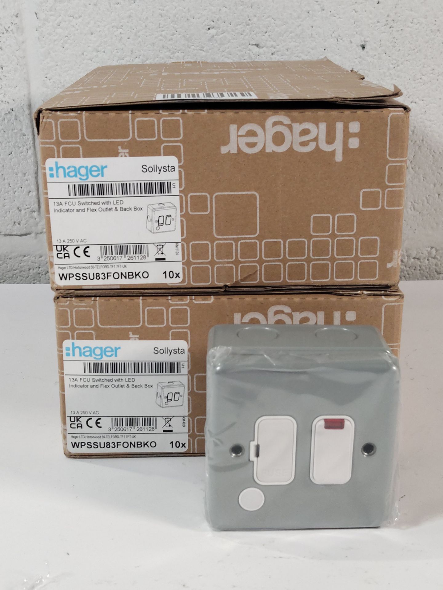 Twenty nine as new Hager Products to include 20x Hager Sollysta 13A FCU switched with LED indicator - Image 3 of 3