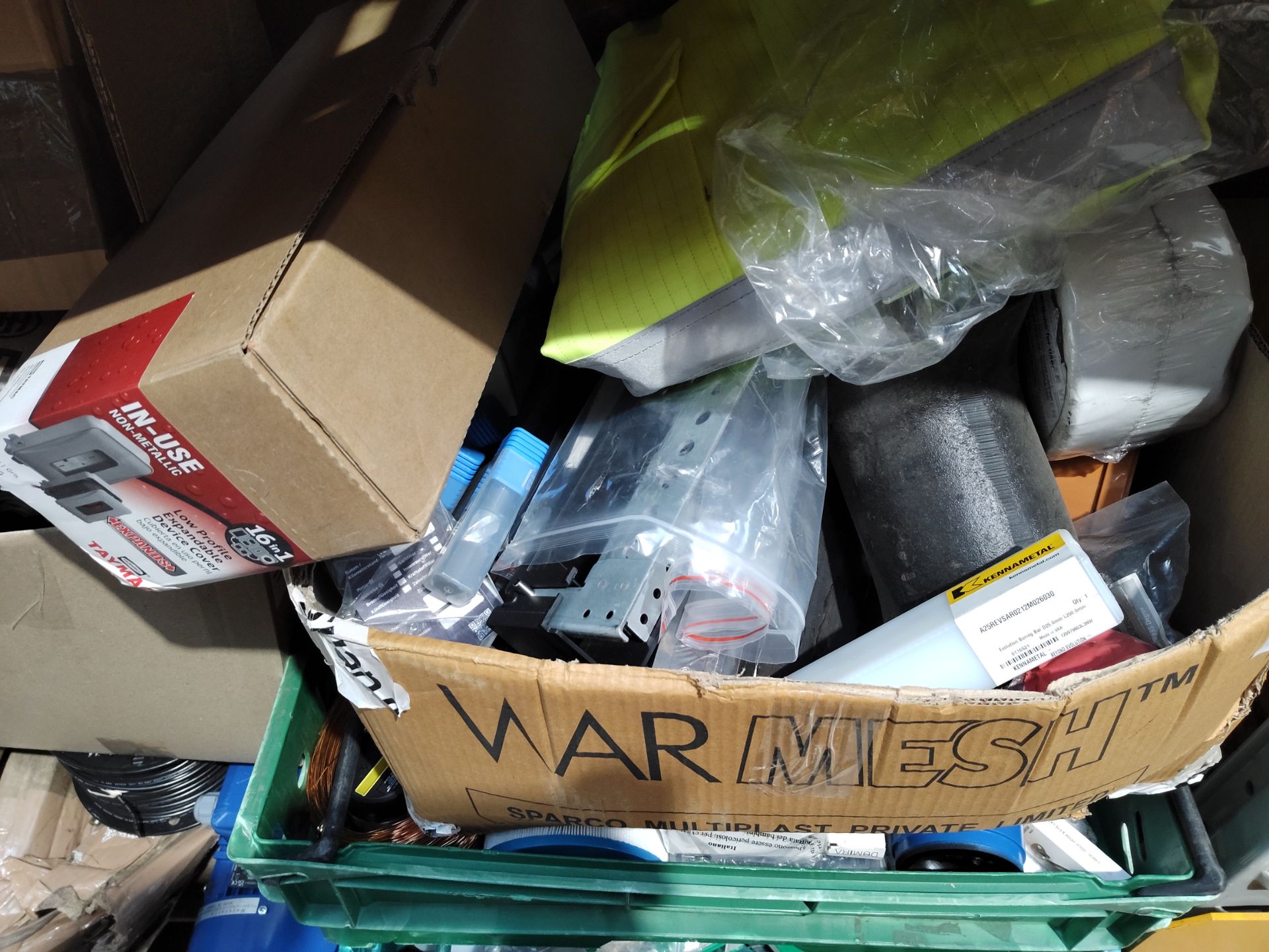 A large quantity of assorted mainly industrial related items. - Image 4 of 6