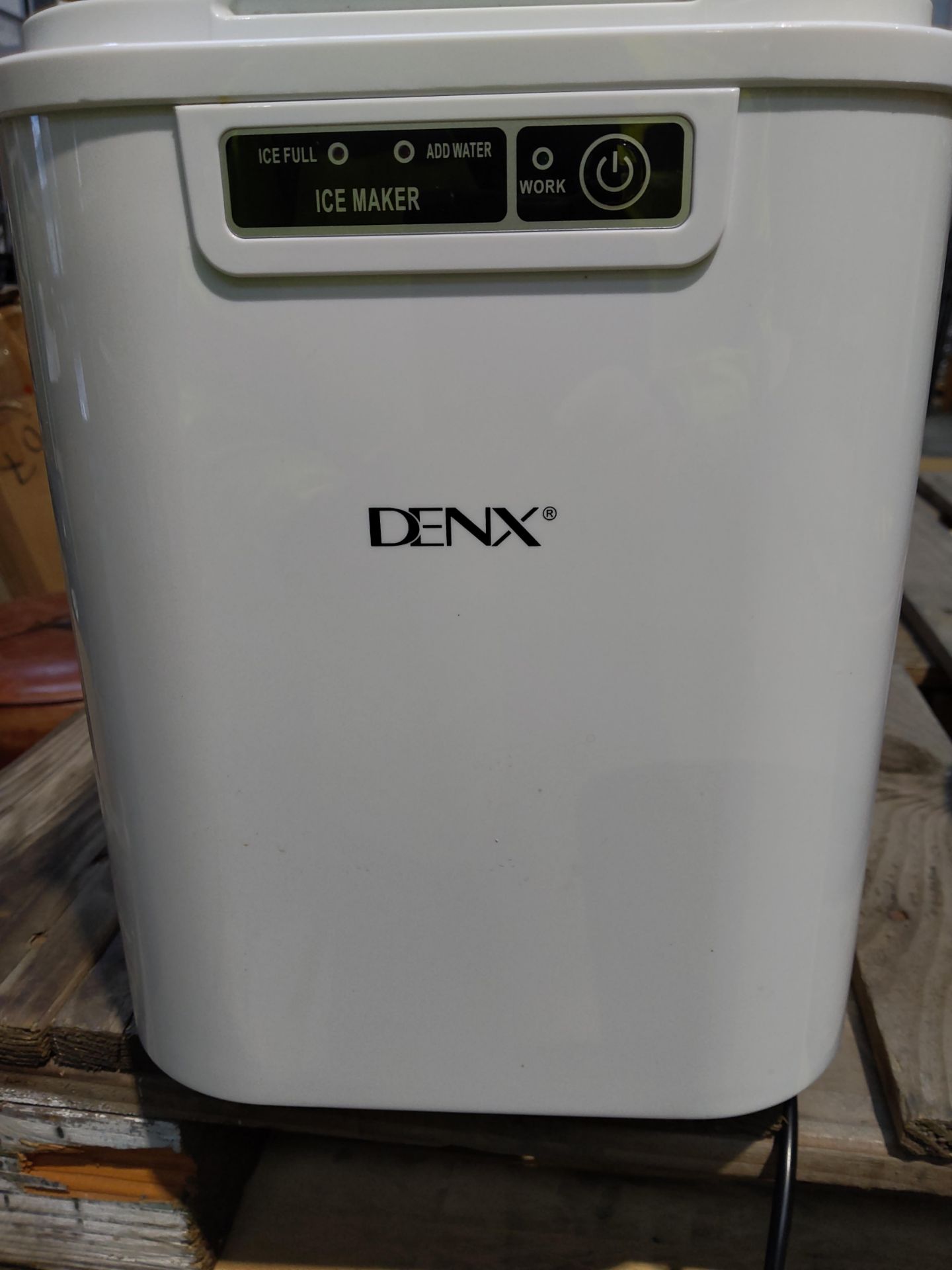 A pre-owned Denx DX2044 ice maker (no packaging).
