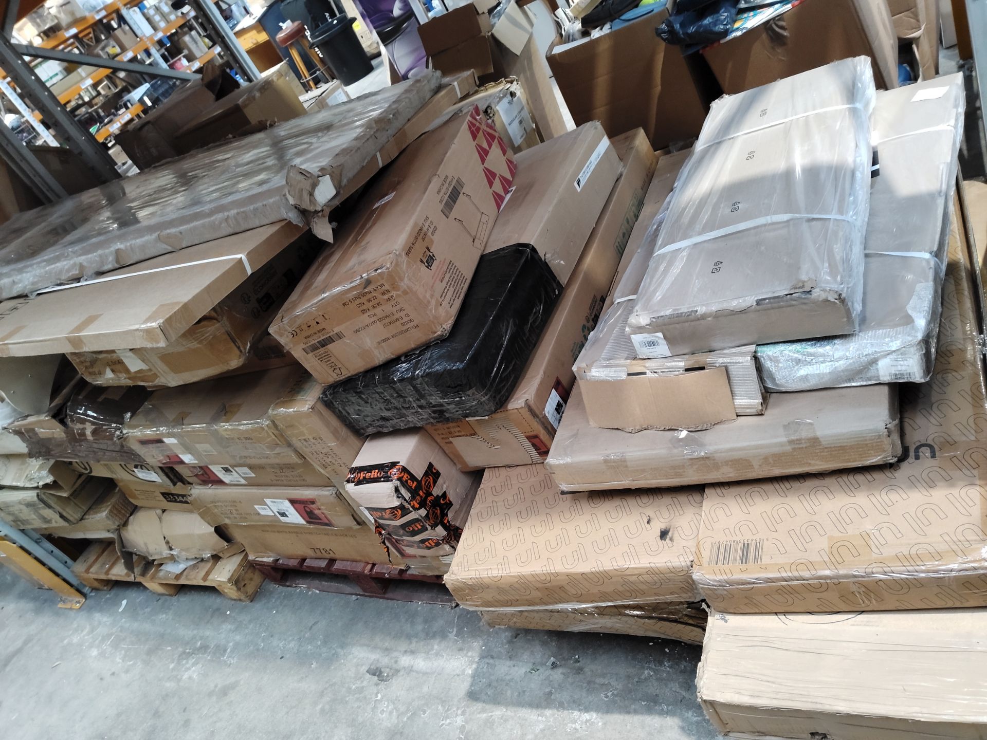 A large quantity of assorted flatpack furniture and related. - Image 3 of 3