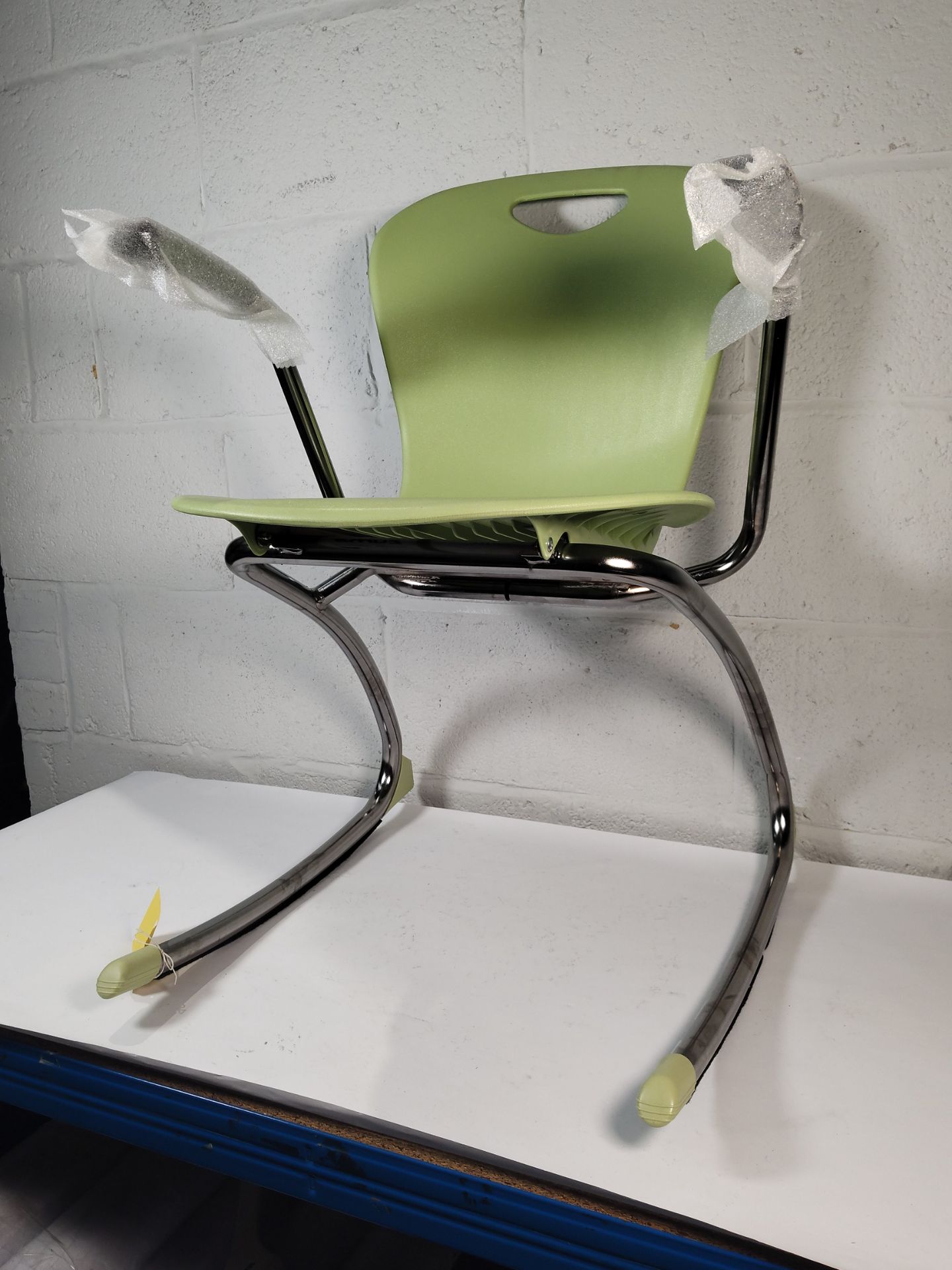 An as new Zuma Rocker chair with arms, Colour: Apple. - Image 2 of 3