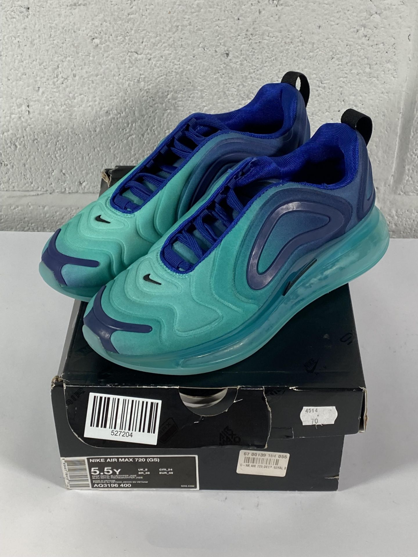 A pair of Nike Air Max 720 (GS) (UK 5).