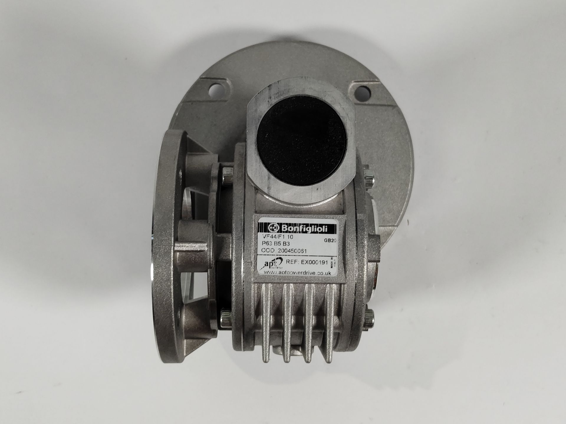 Three as new Bonfiglioli Worm Gearboxes (VF44/F1 10, P63 B5 B3, 200450061).