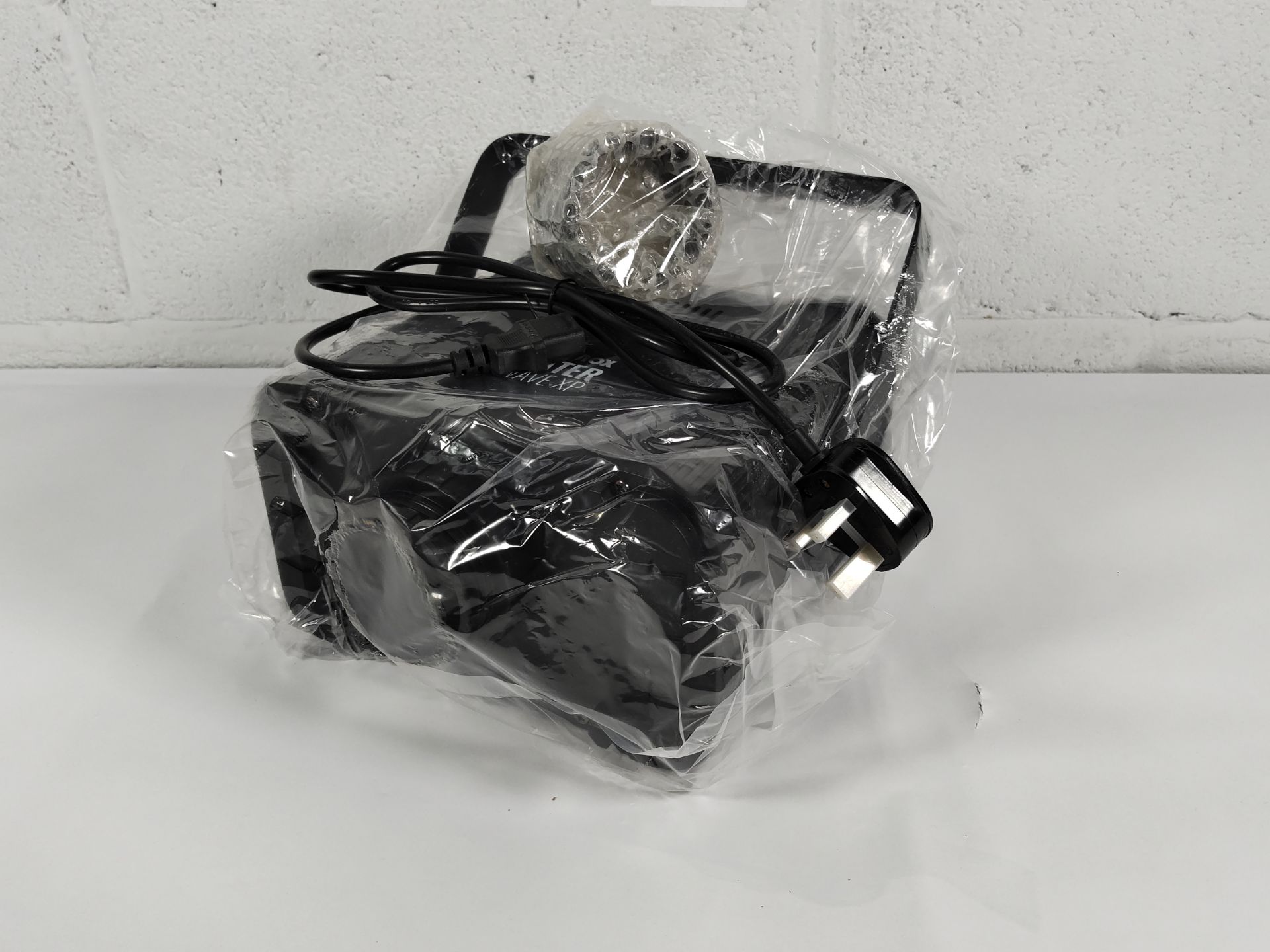 As new Equinox Water Wave XP, 100W, Light effect.