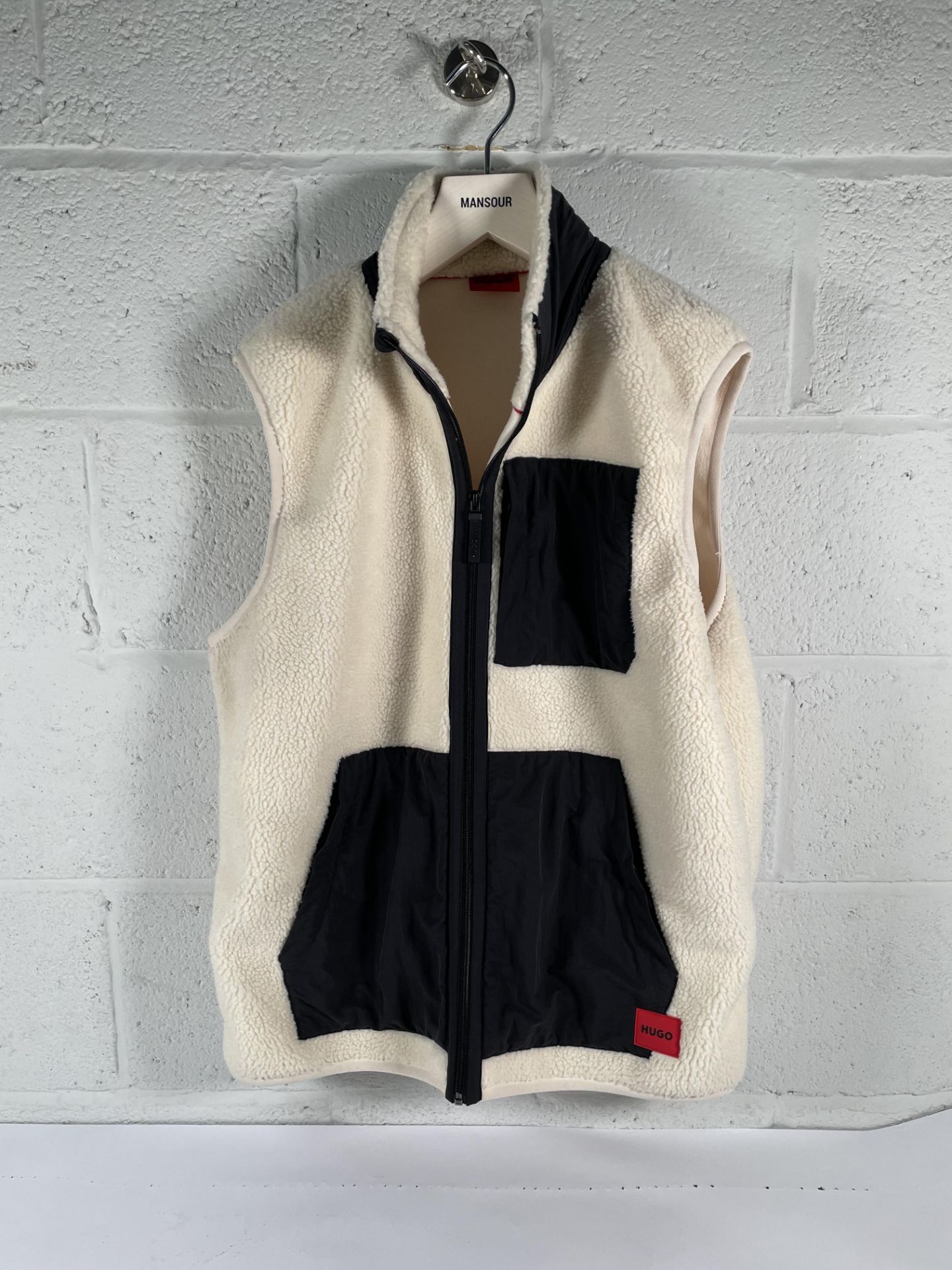 A men's pre-owned Hugo Boss fleece gilet, XXL.